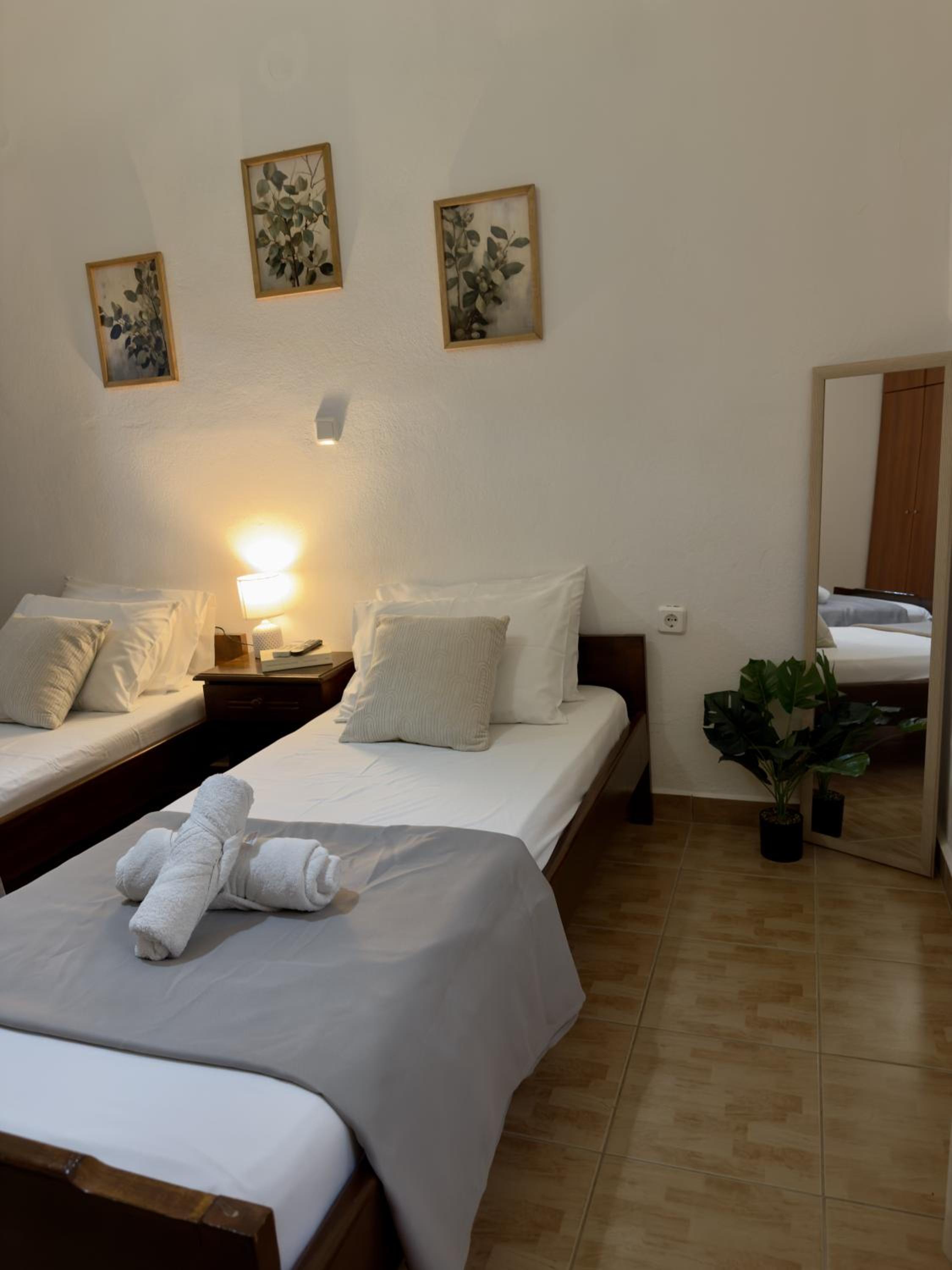 Budget Double or Twin Room photo 2