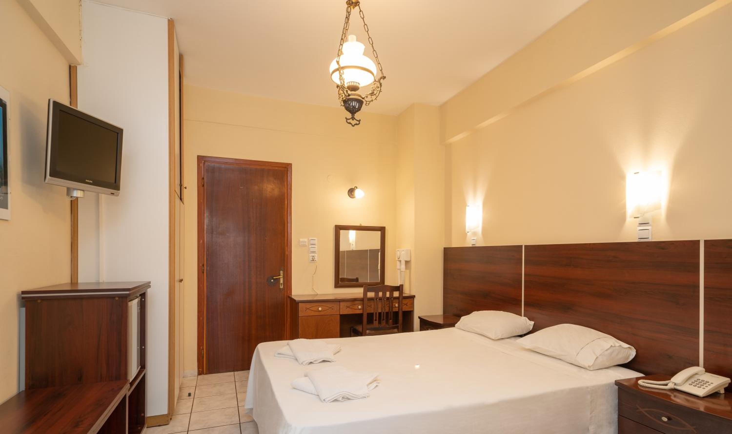 Double Or Twin Room With Mountain View