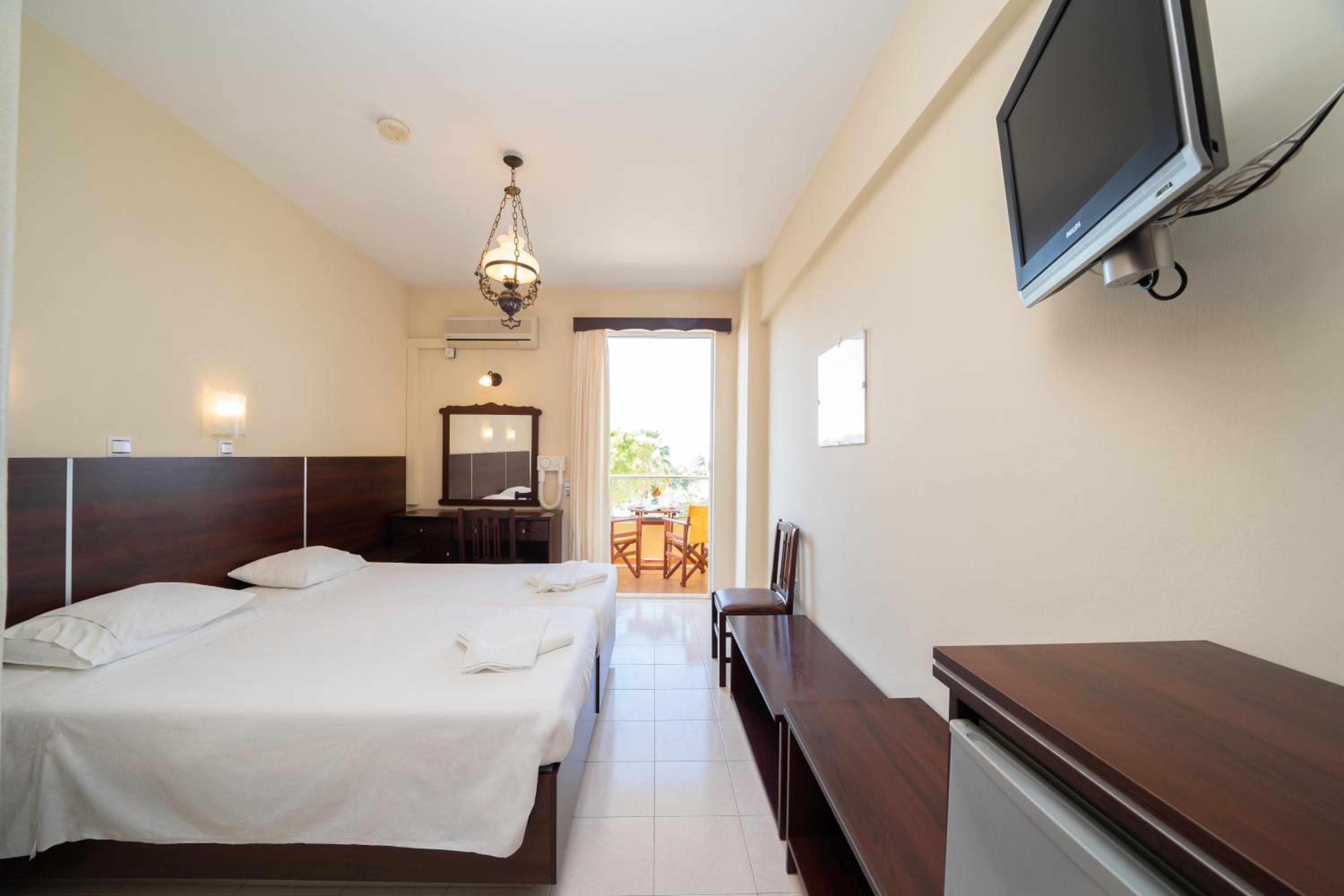 Double Or Twin Room With Sea View