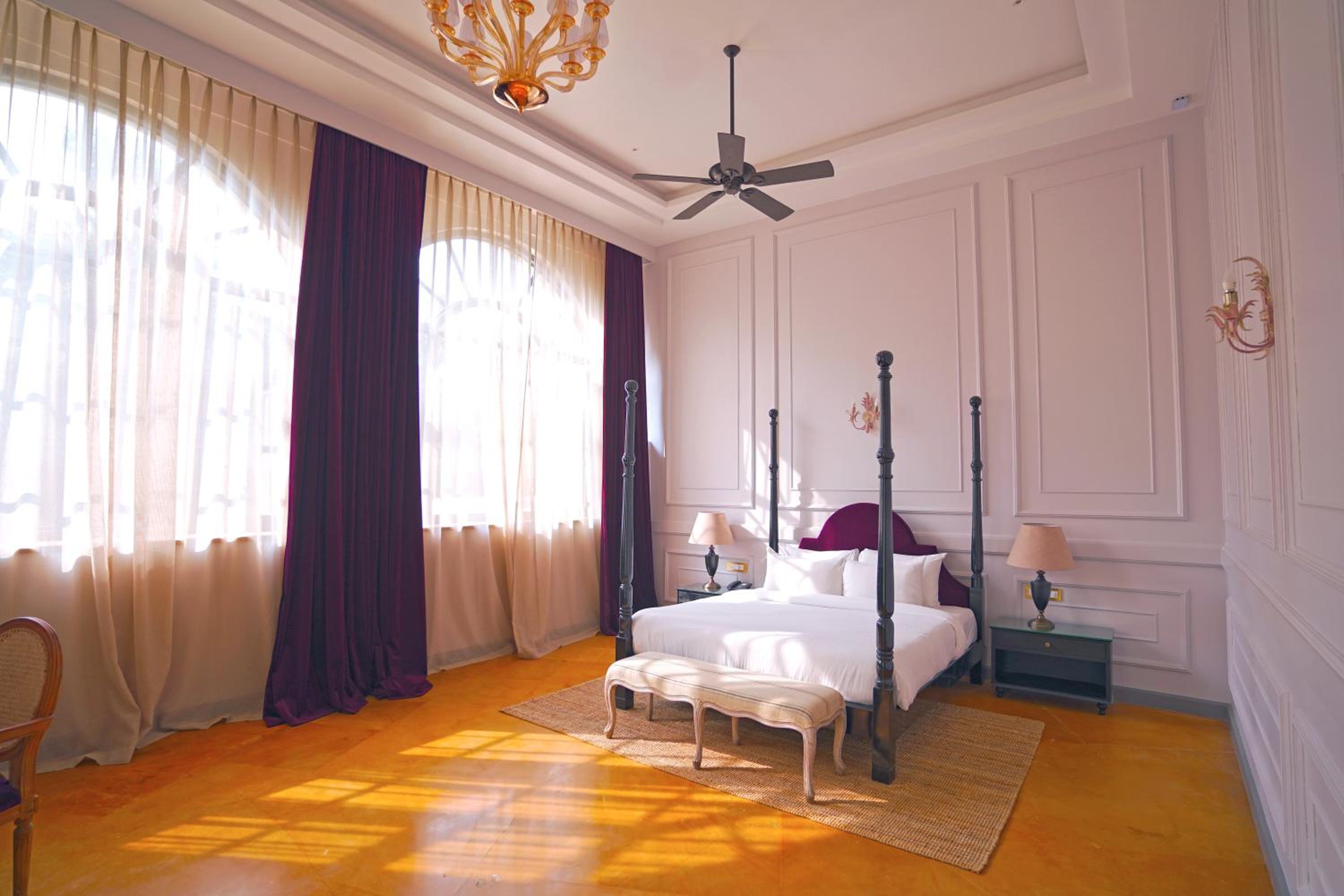 Hermitage Suite with Bathtub with Wine tour & Tasting experience at Sula Vineyards, 10% discount on spa & Complimentary welcome drinks on arrival, - Happy Hours (1+1) from 4 to 7 pm