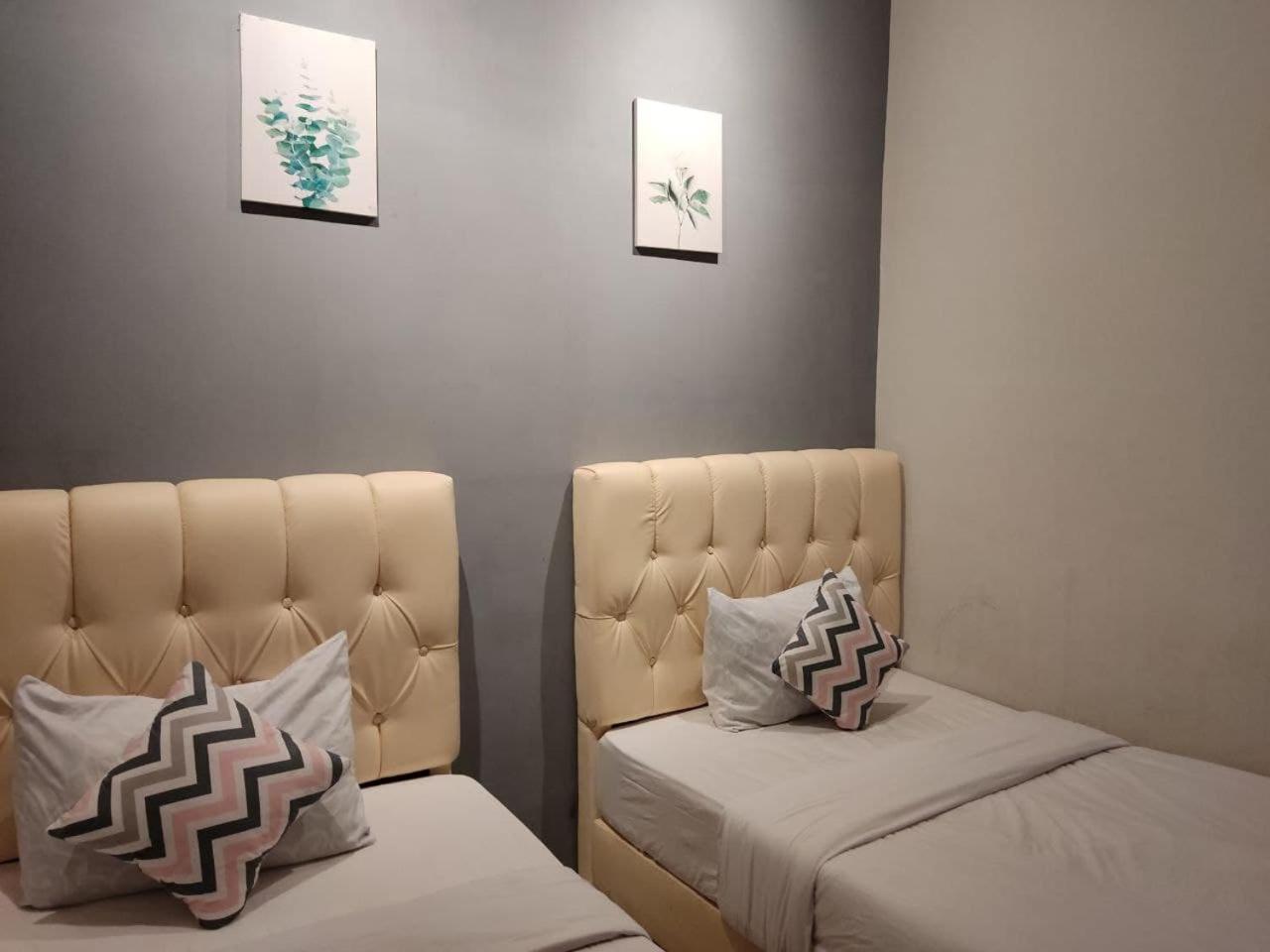 Deluxe Family Suite - Photo 1