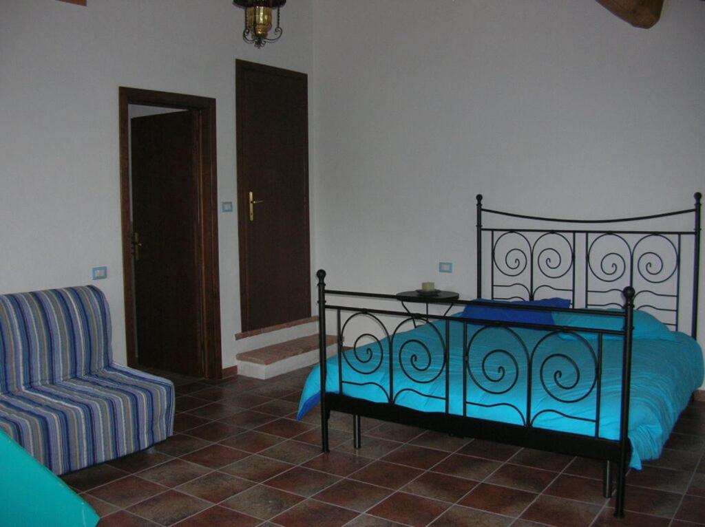 Quadruple Room with Private Bathroom photo 3