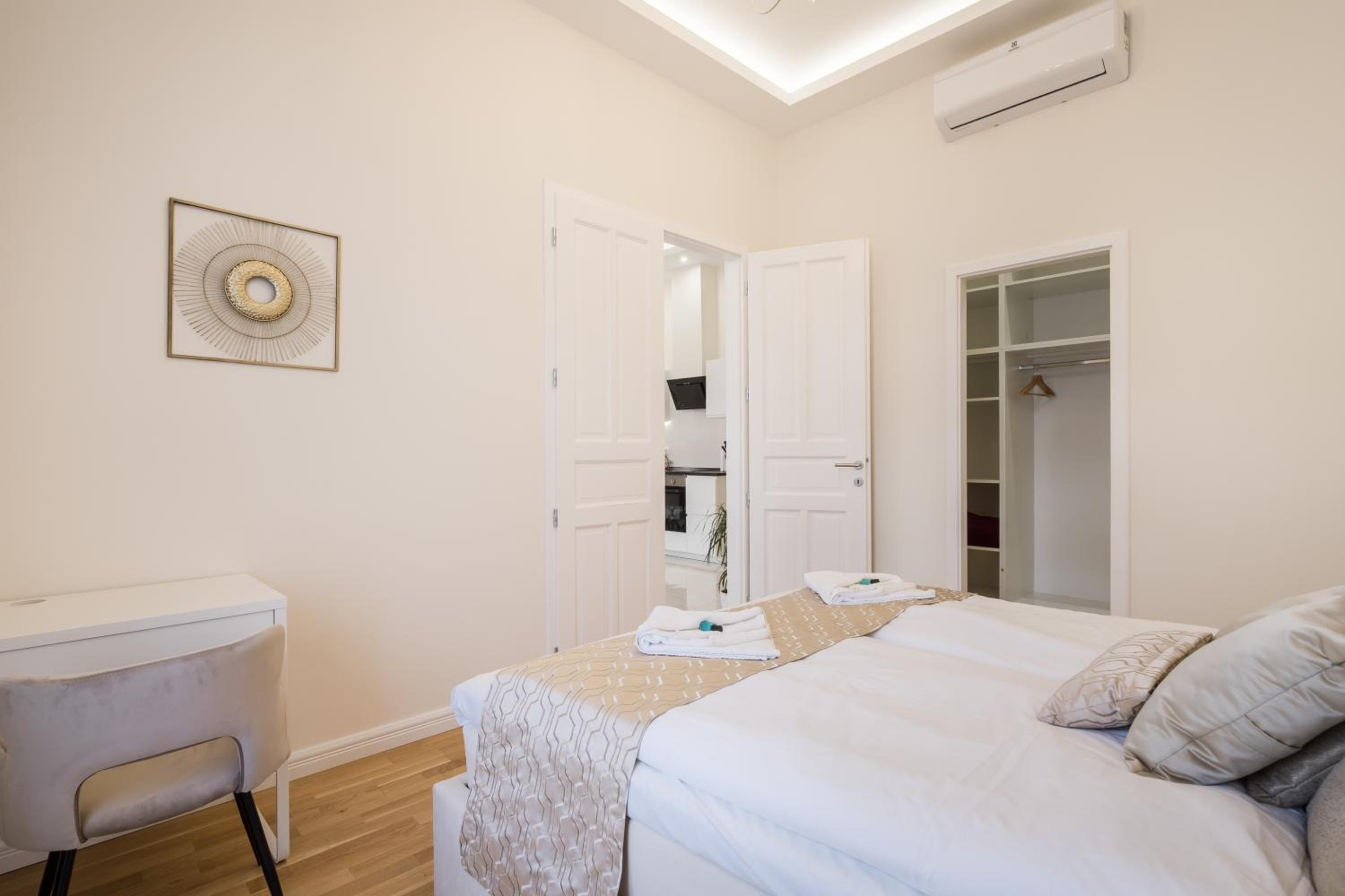 Two-Bedroom Apartment - Photo 29