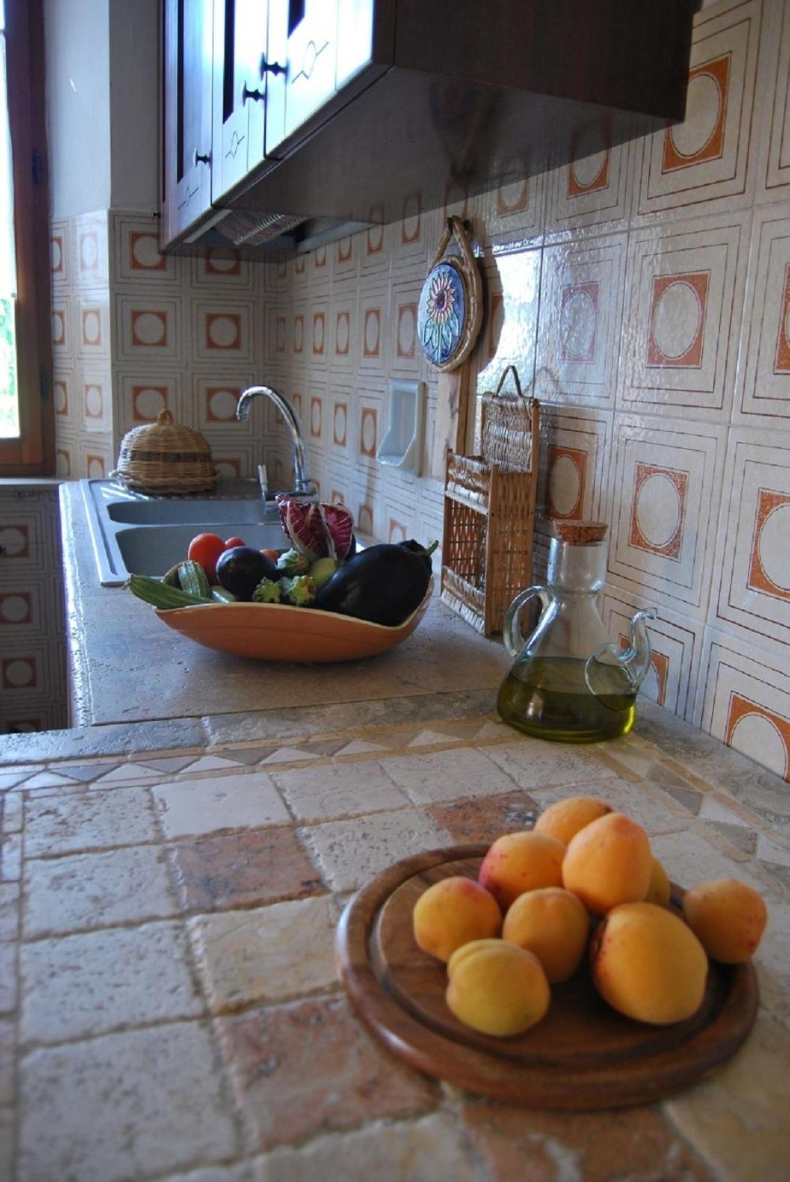 Apartment with Terrace - Photo 10