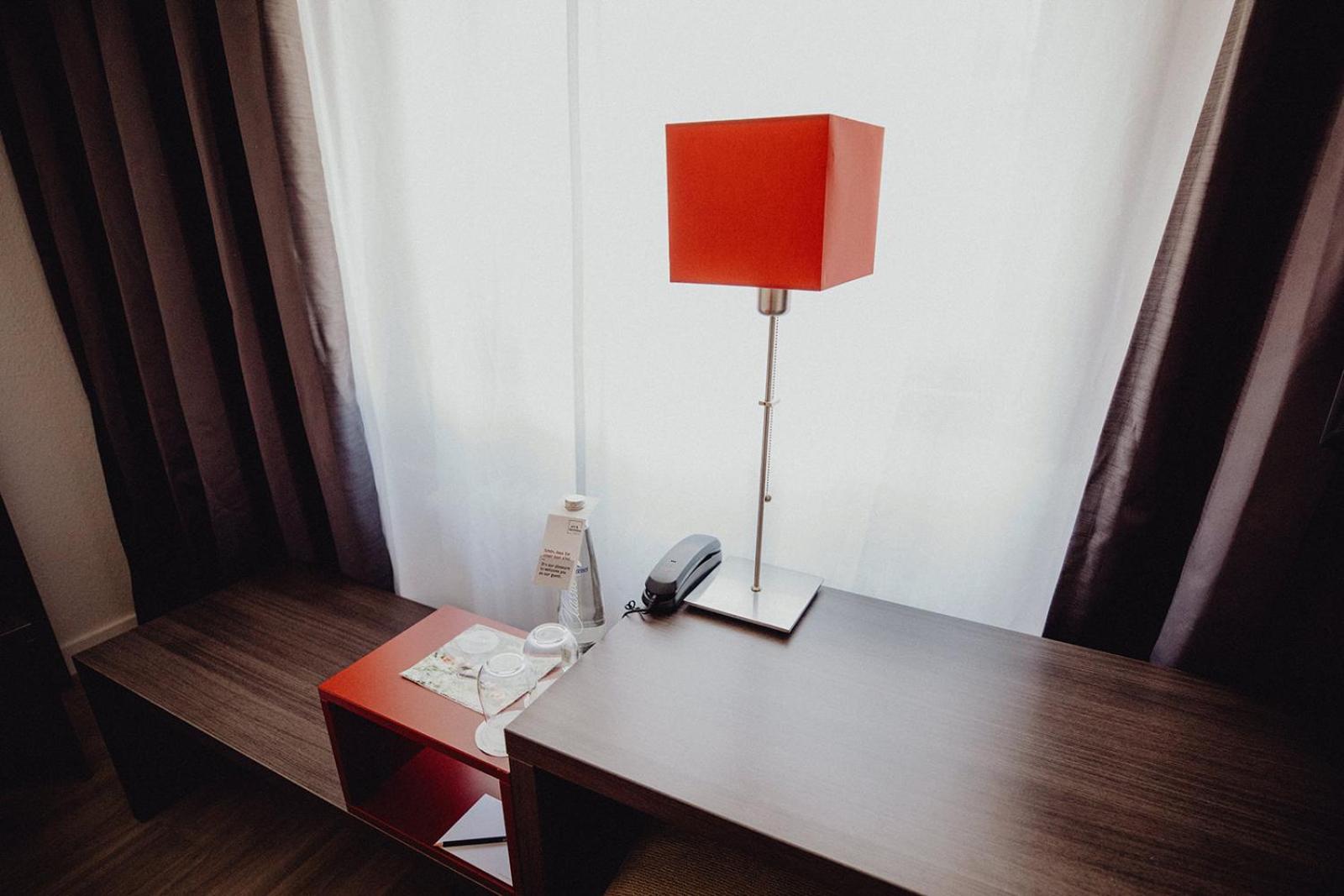 Double Room - Photo 8