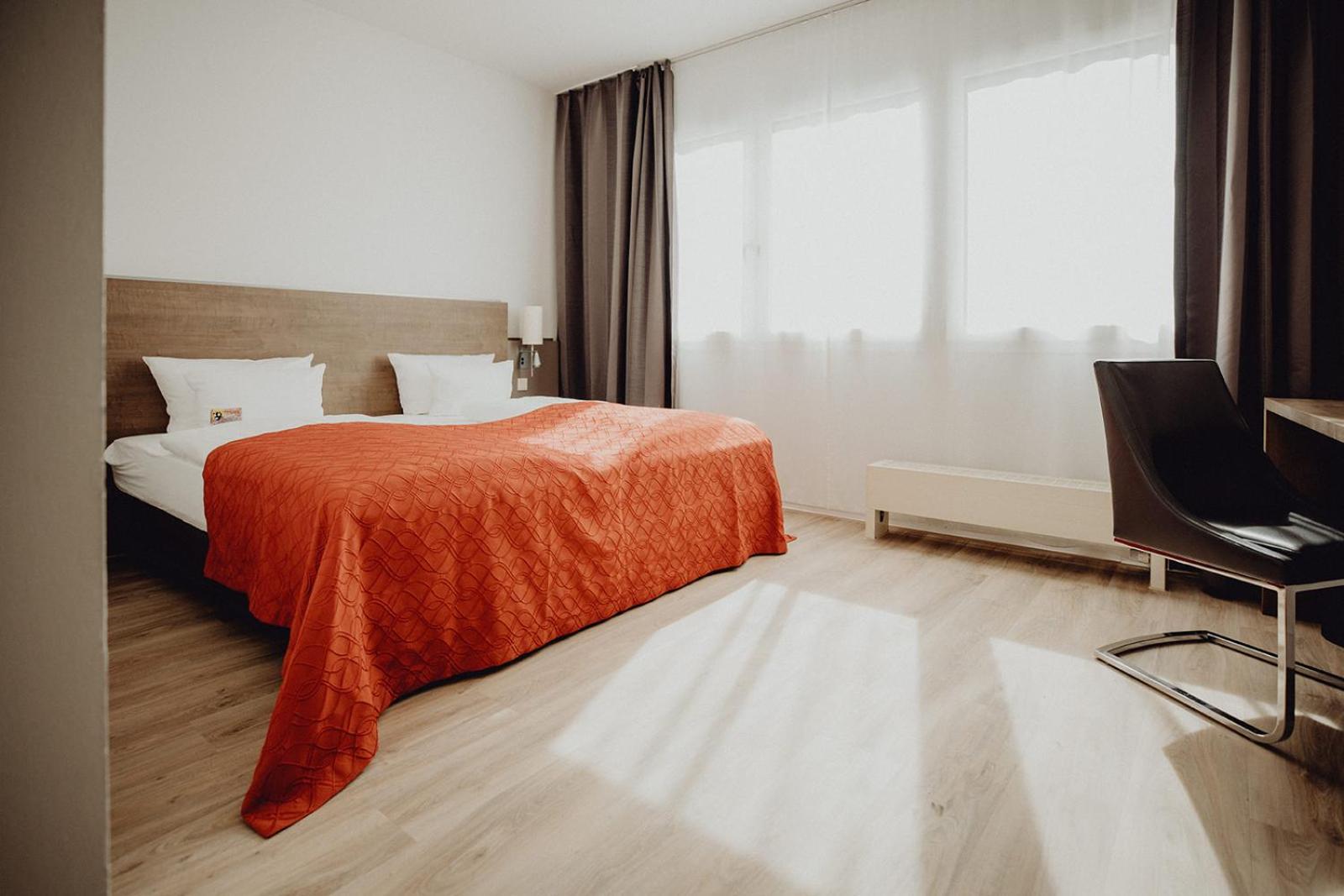 Double Room - Photo 6