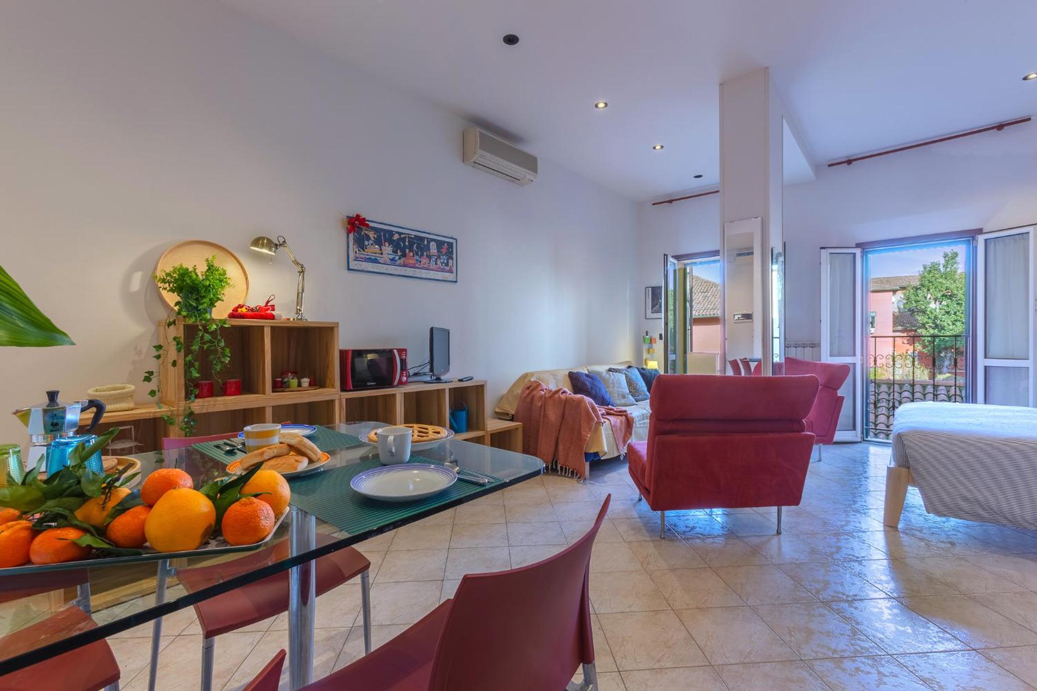 Studio Apartment