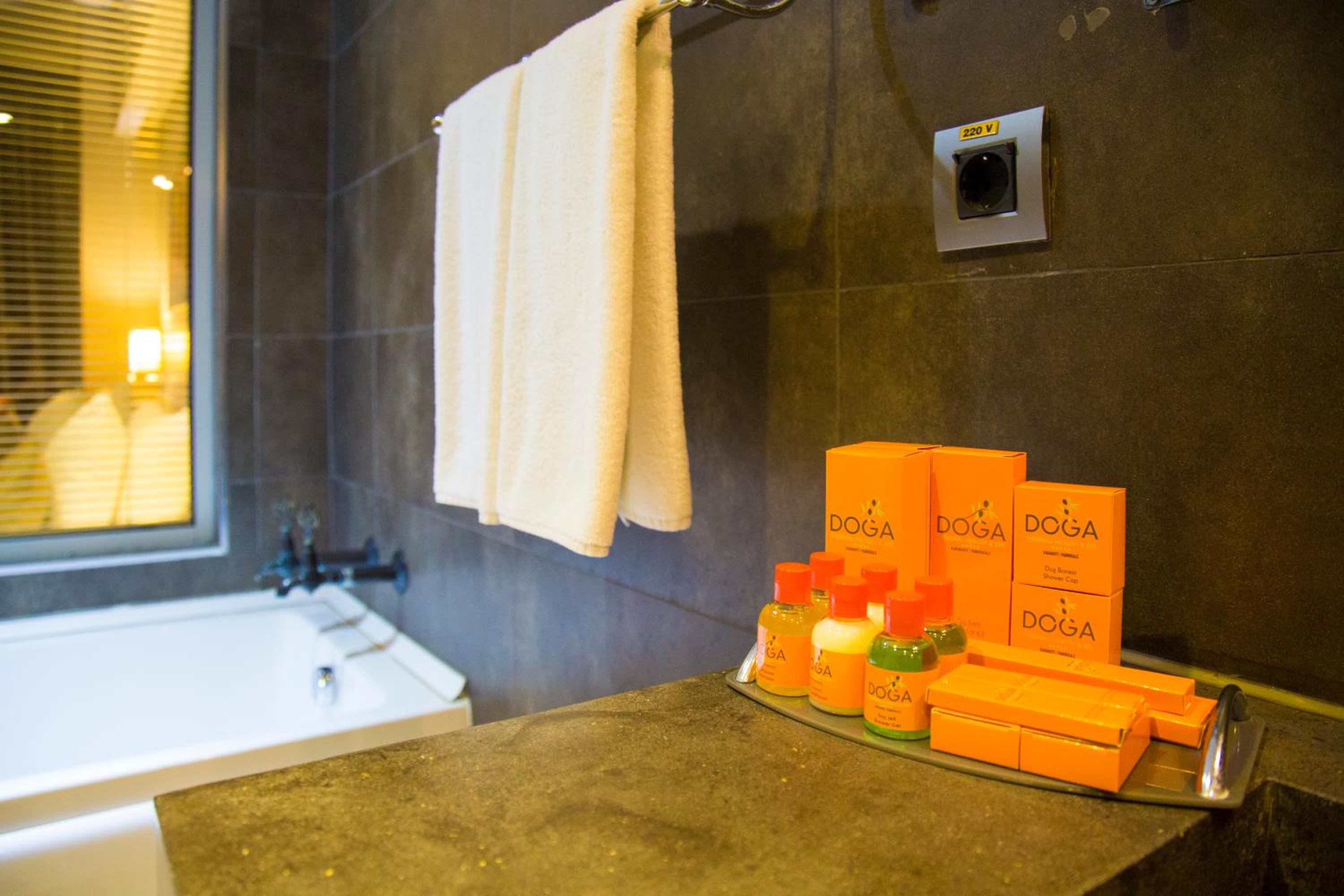 Standard Single Room with Shower photo 2
