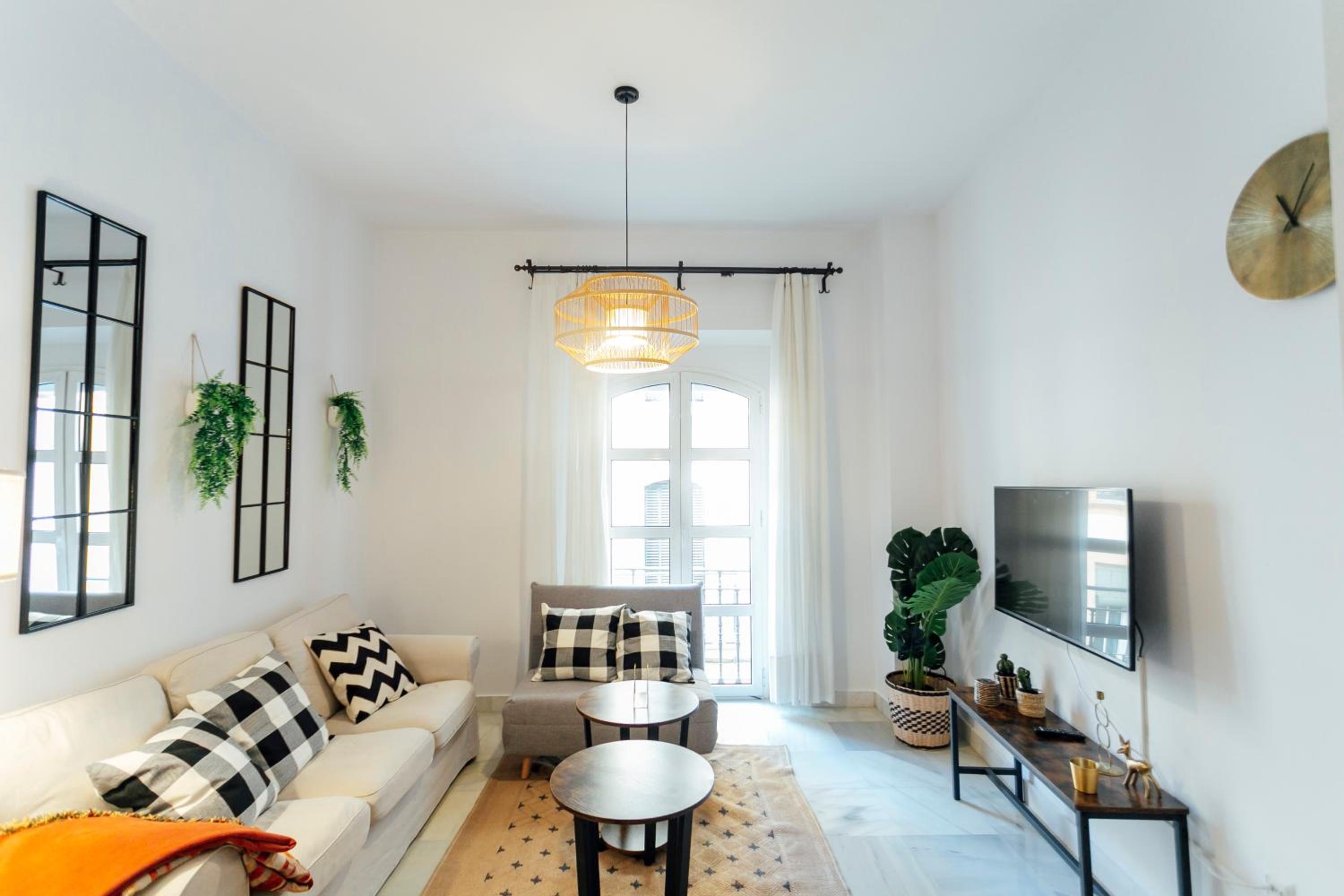 Two-Bedroom Apartment - Photo 32