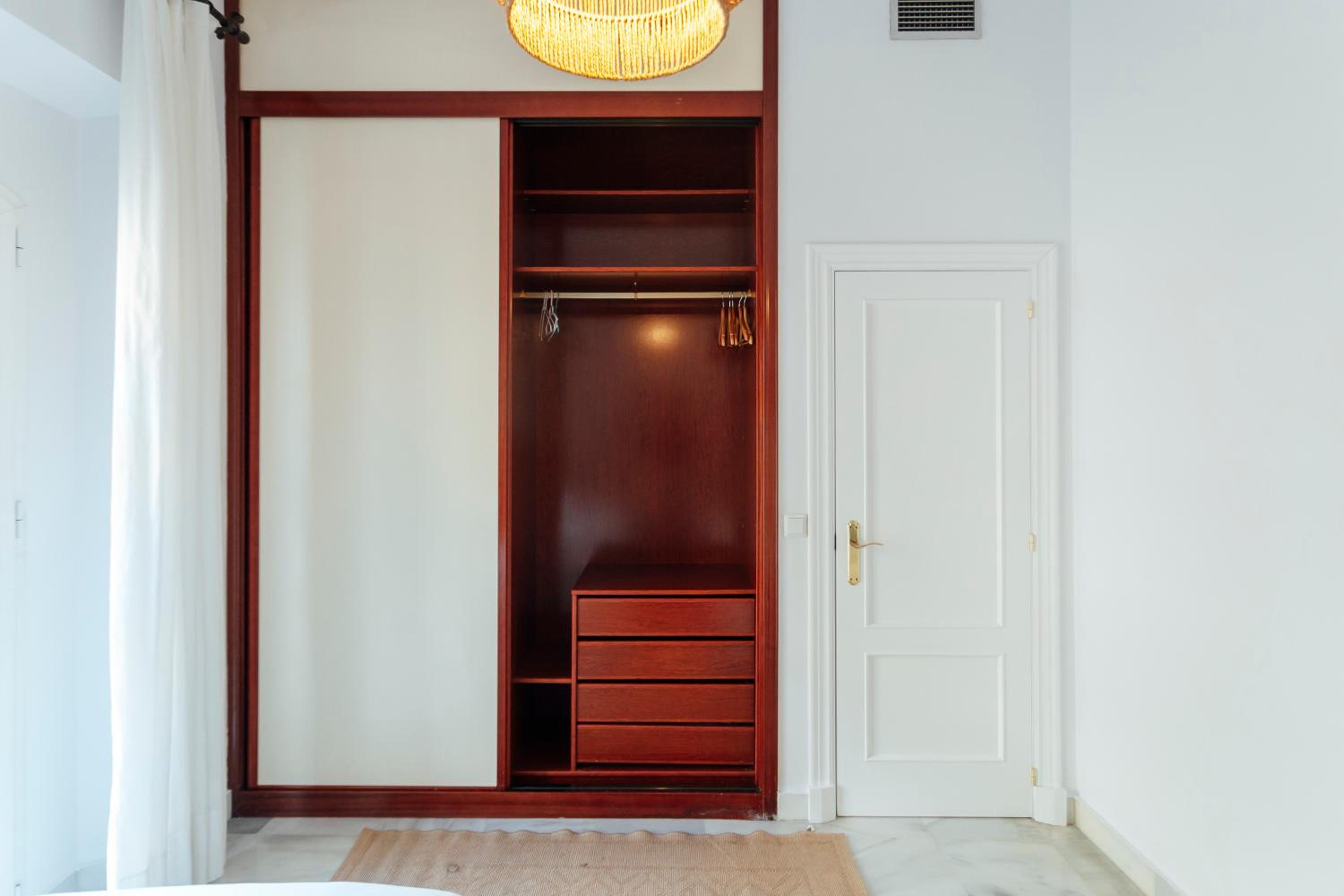 Two-Bedroom Apartment - Photo 21