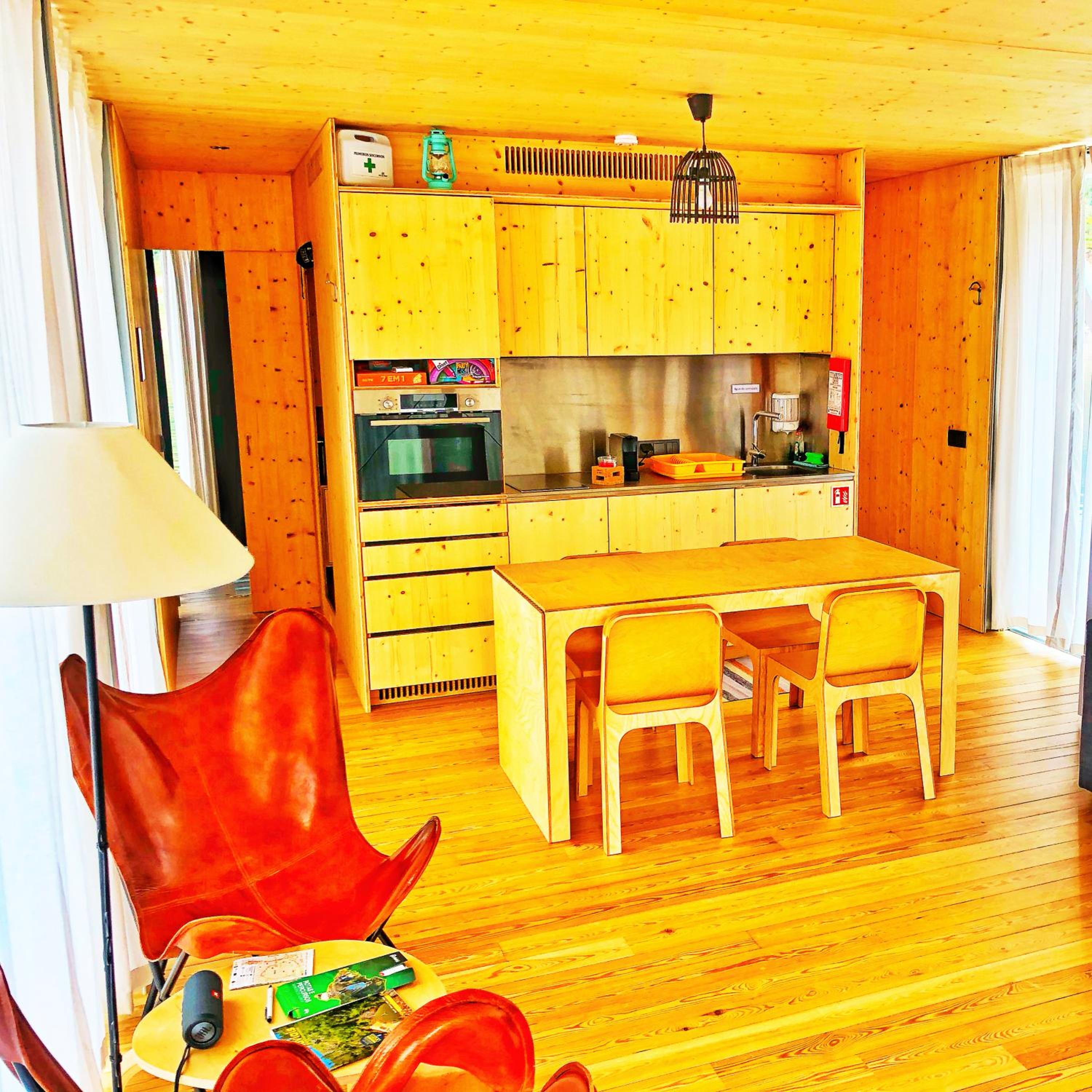Three-Bedroom House photo 3