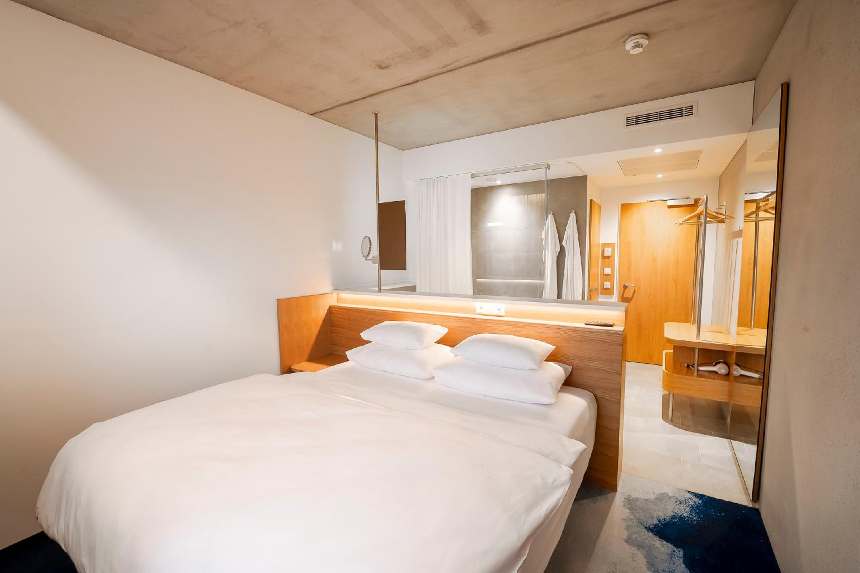 Standard Double Room - Photo 1