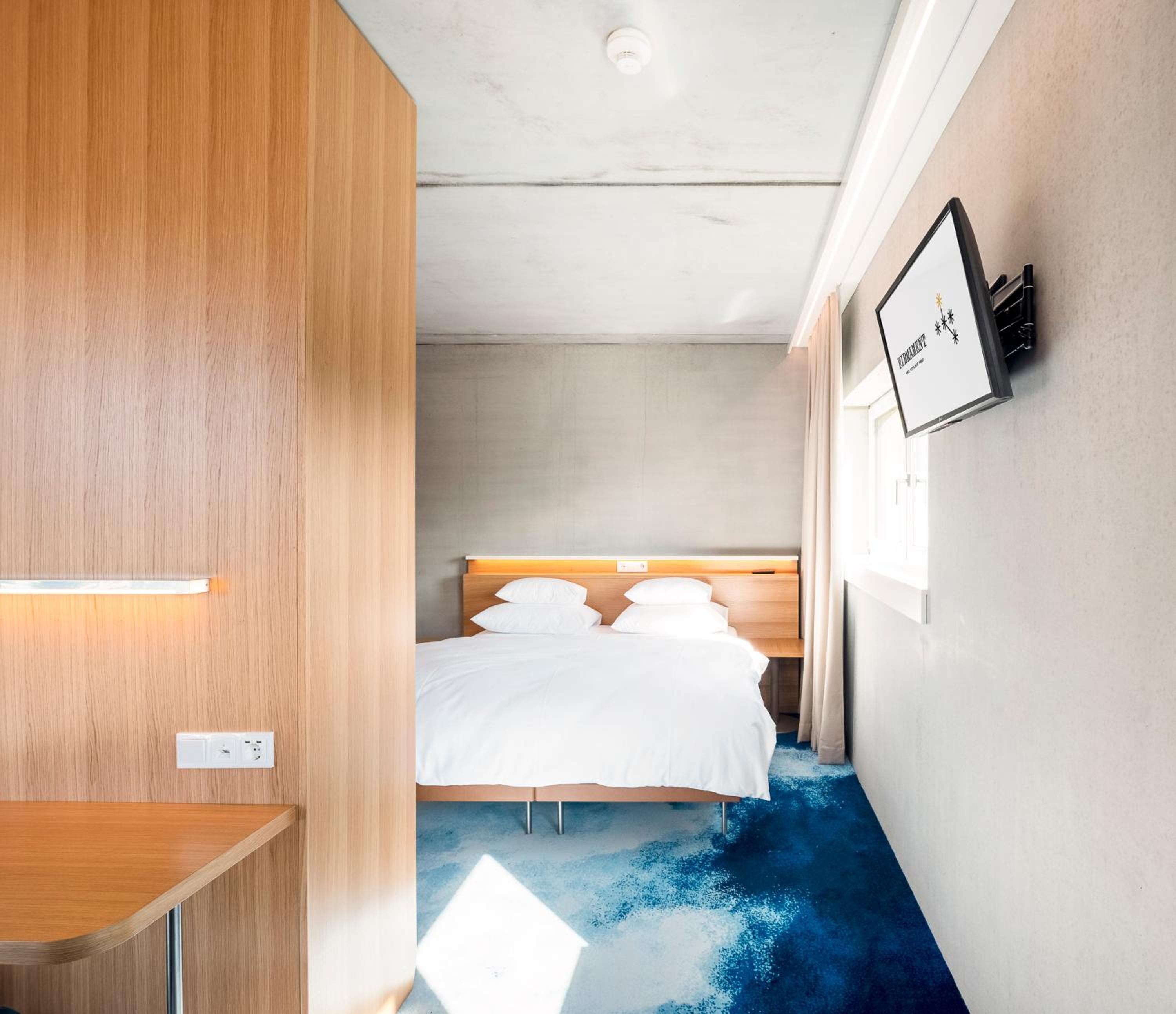 Business Suite - Photo 5