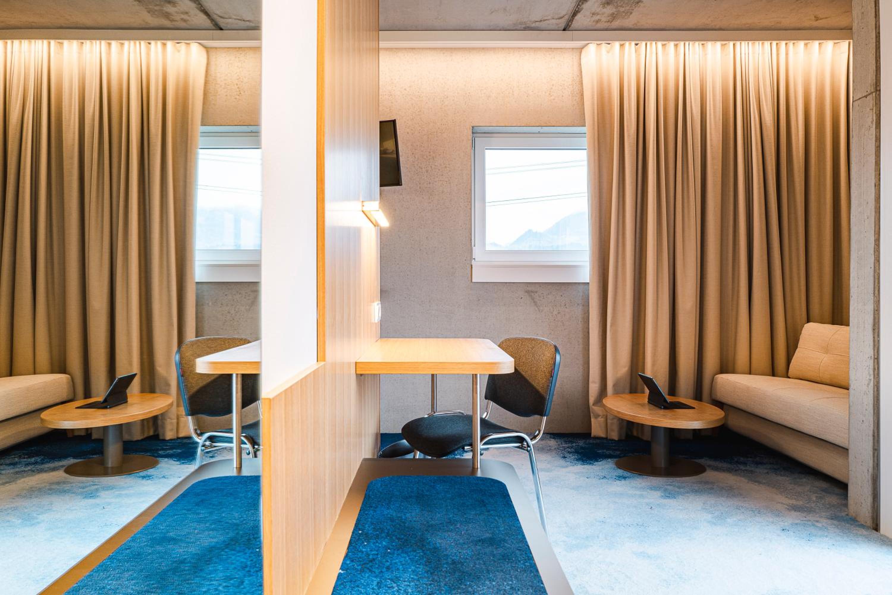 Business Suite - Photo 6