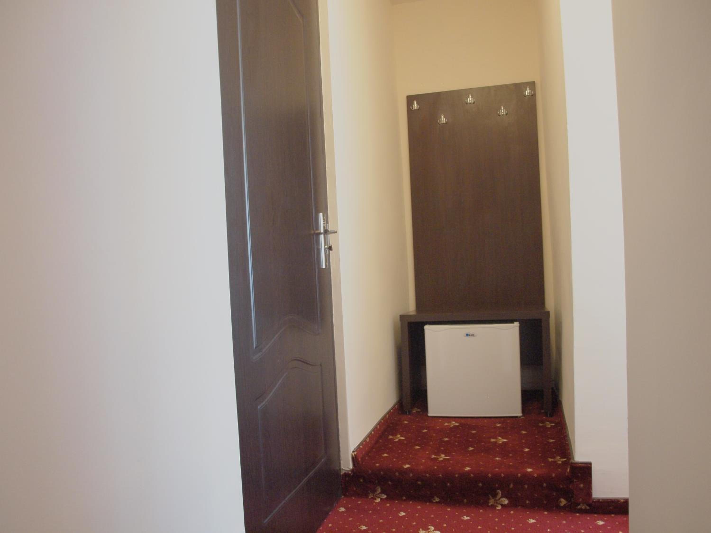 Triple Room - Photo 1
