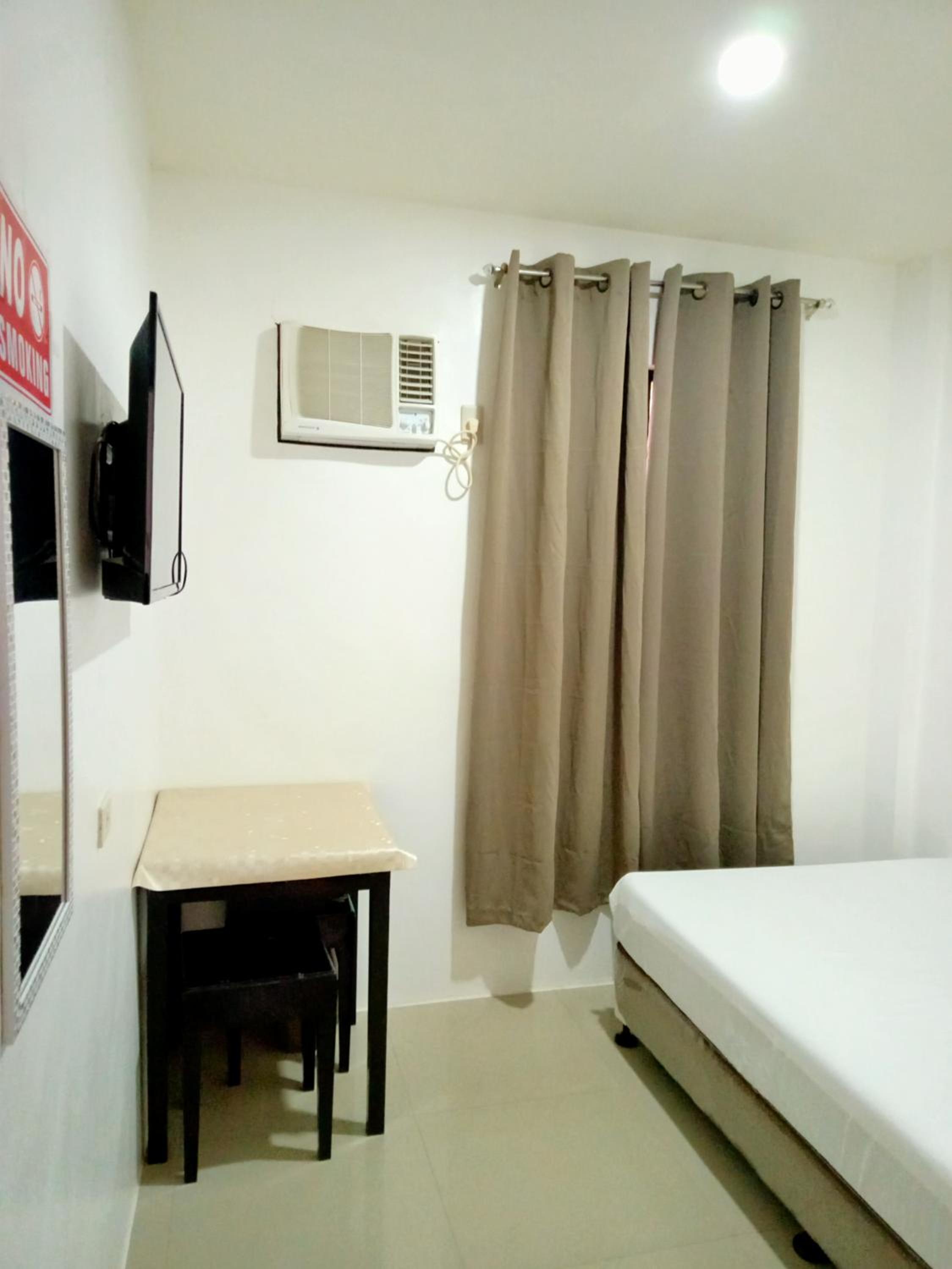 Double or Twin Room - Photo 3