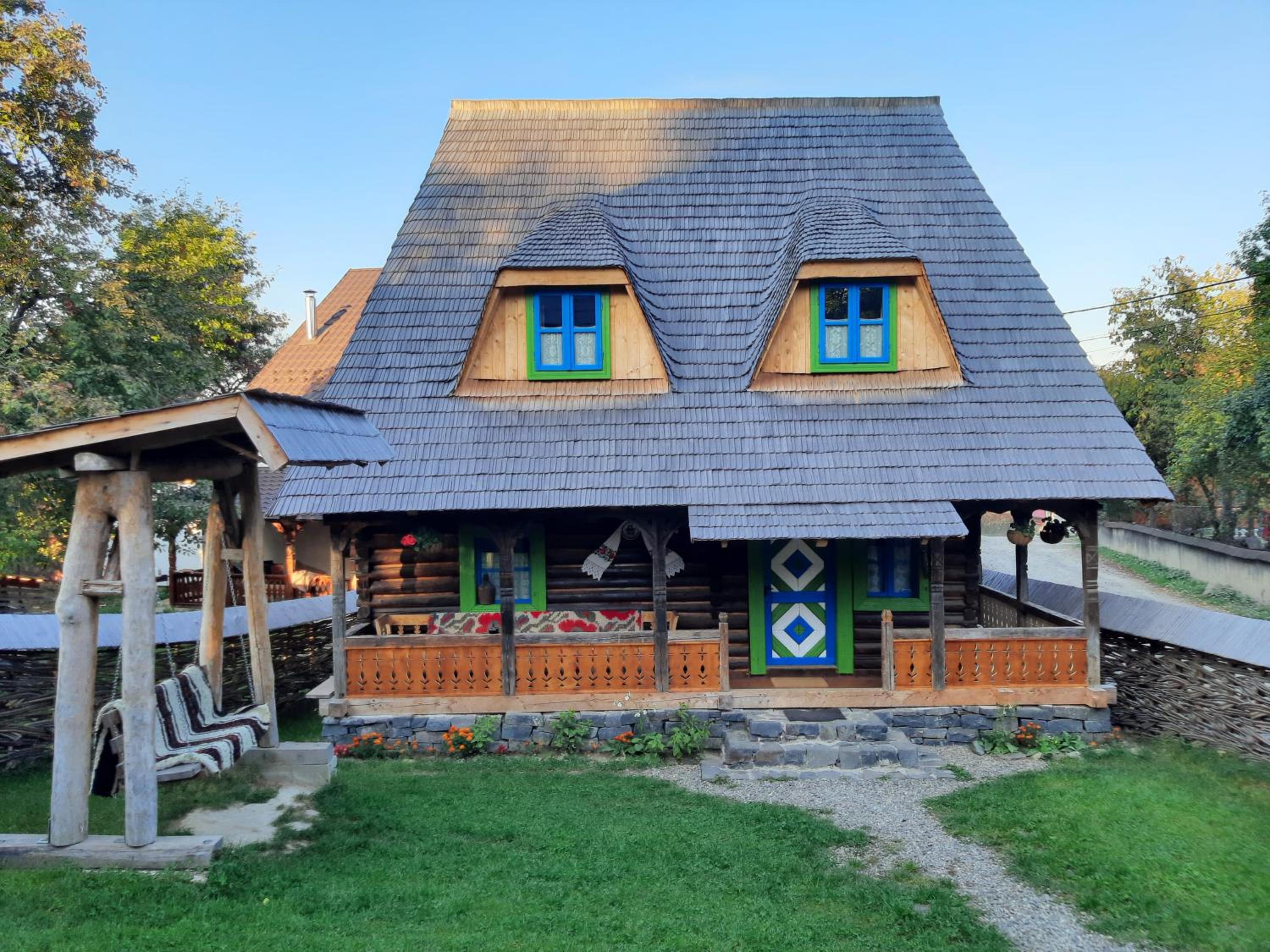 Two-Bedroom Chalet - Photo 20