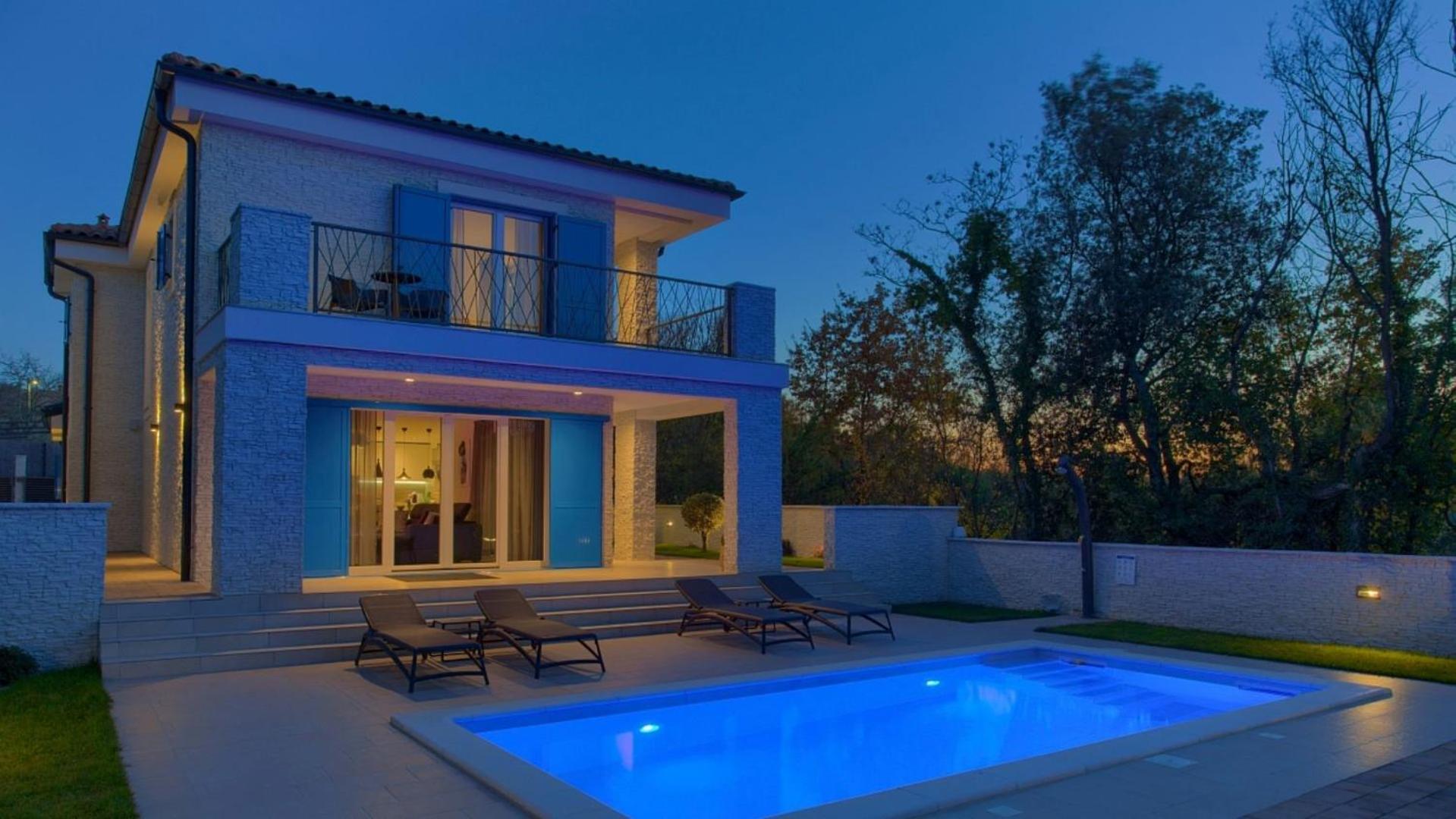 Villa with Private Pool photo 2