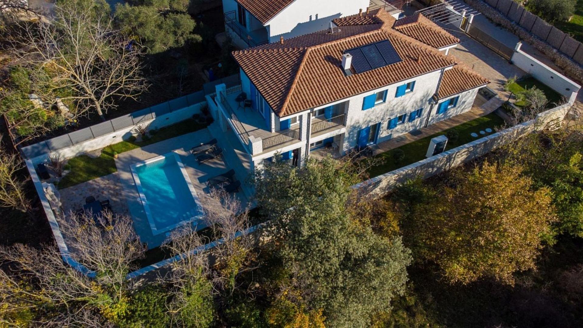 Villa with Private Pool photo 3