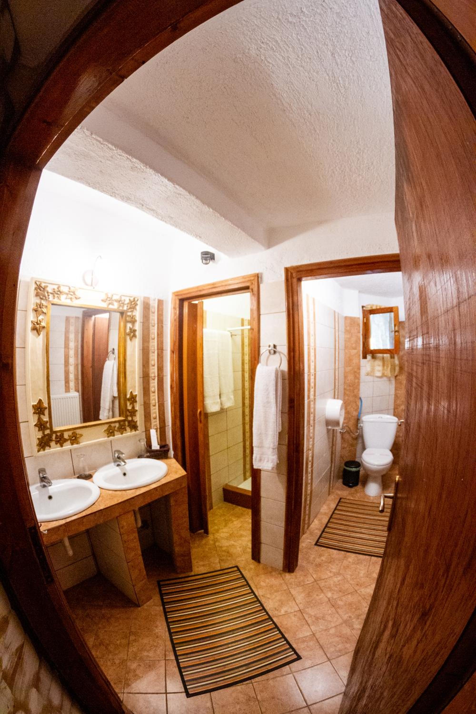 Superior Triple Room - Photo 6