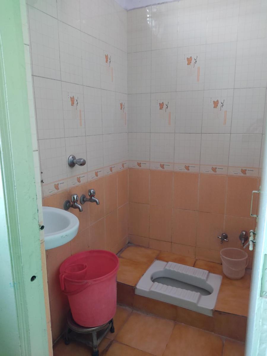 Budget Double Room photo 3