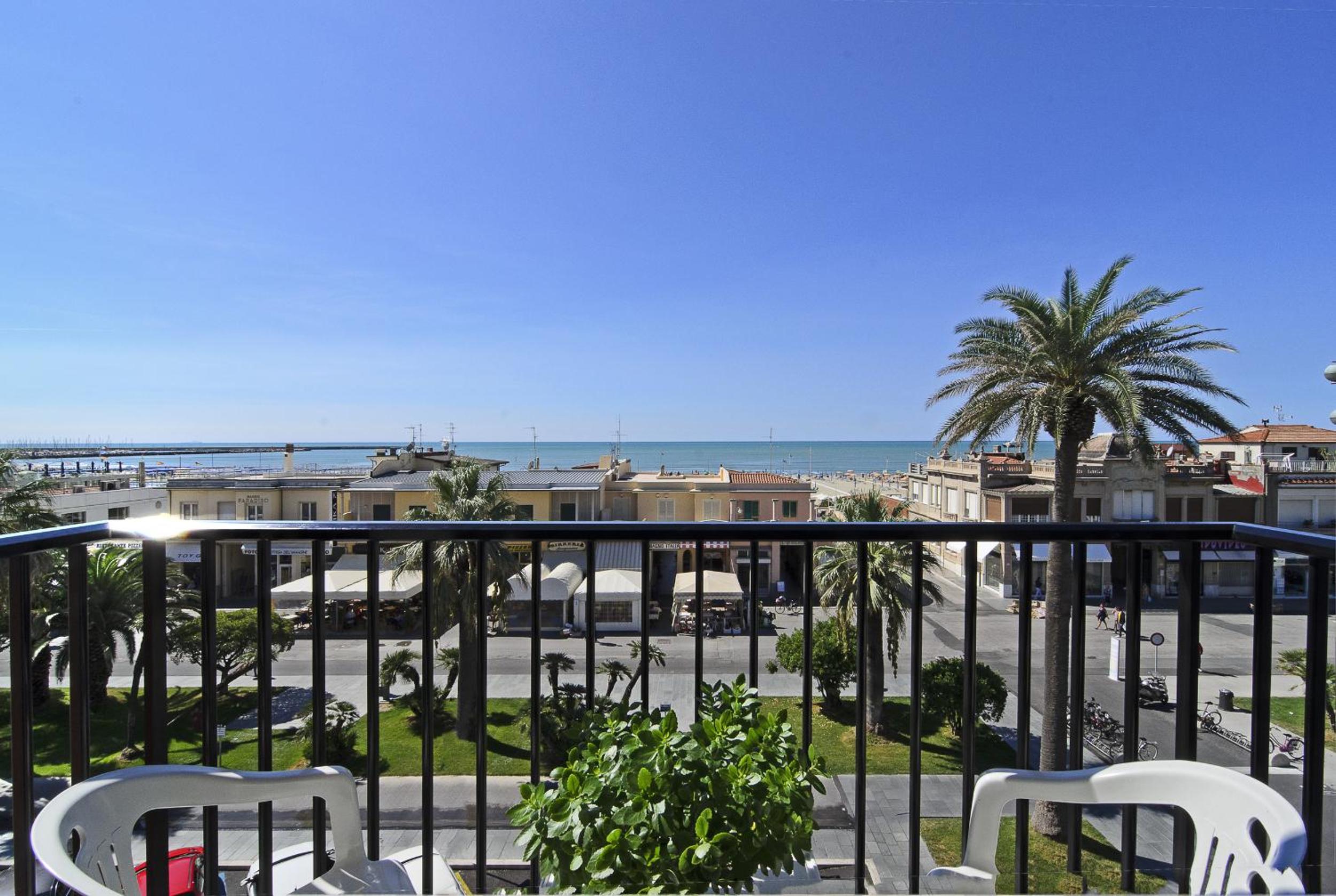 Double Room with Sea View photo 3