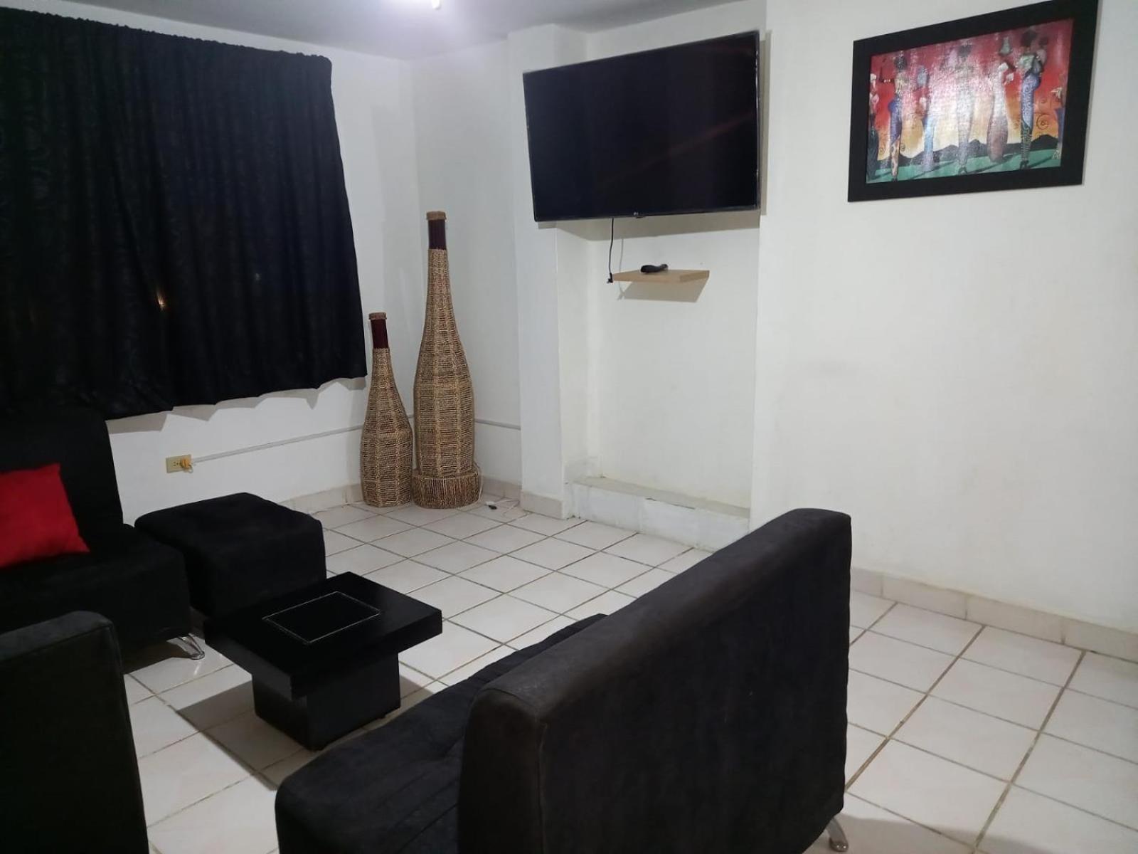 Four-Bedroom House photo 1