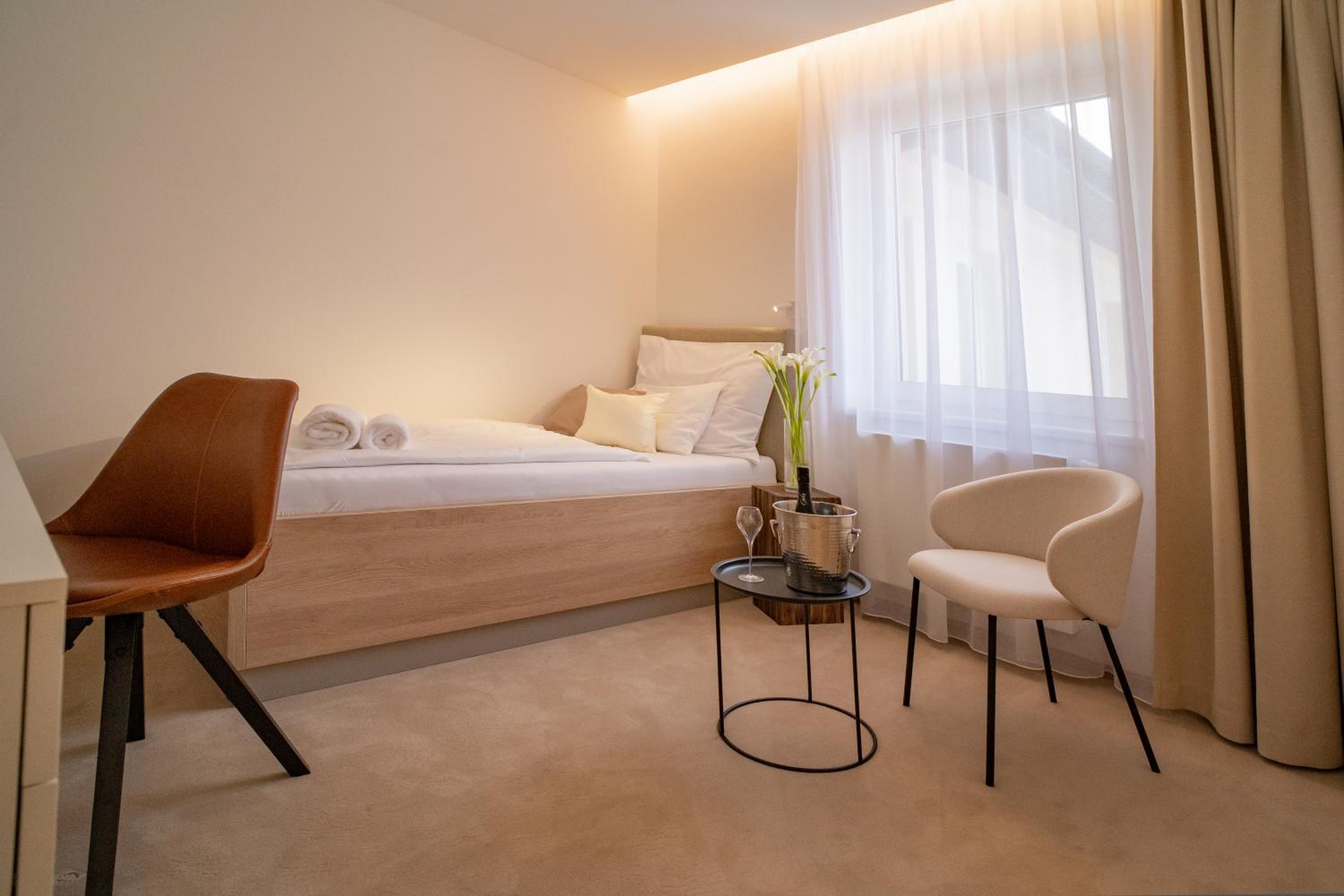 Comfort Triple Room - Photo 4
