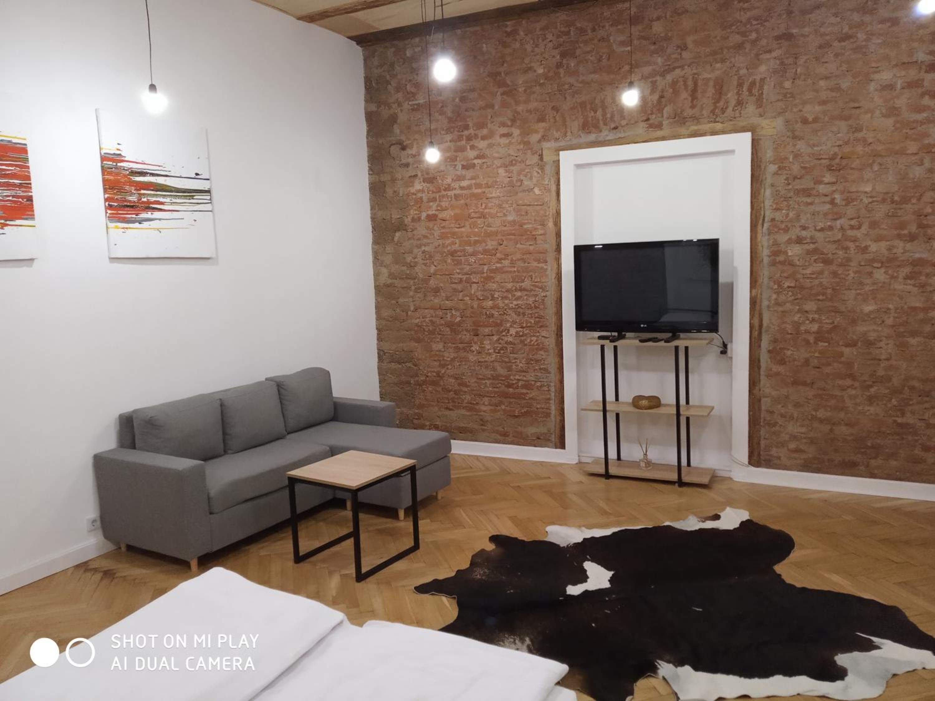 One-Bedroom Apartment photo 2