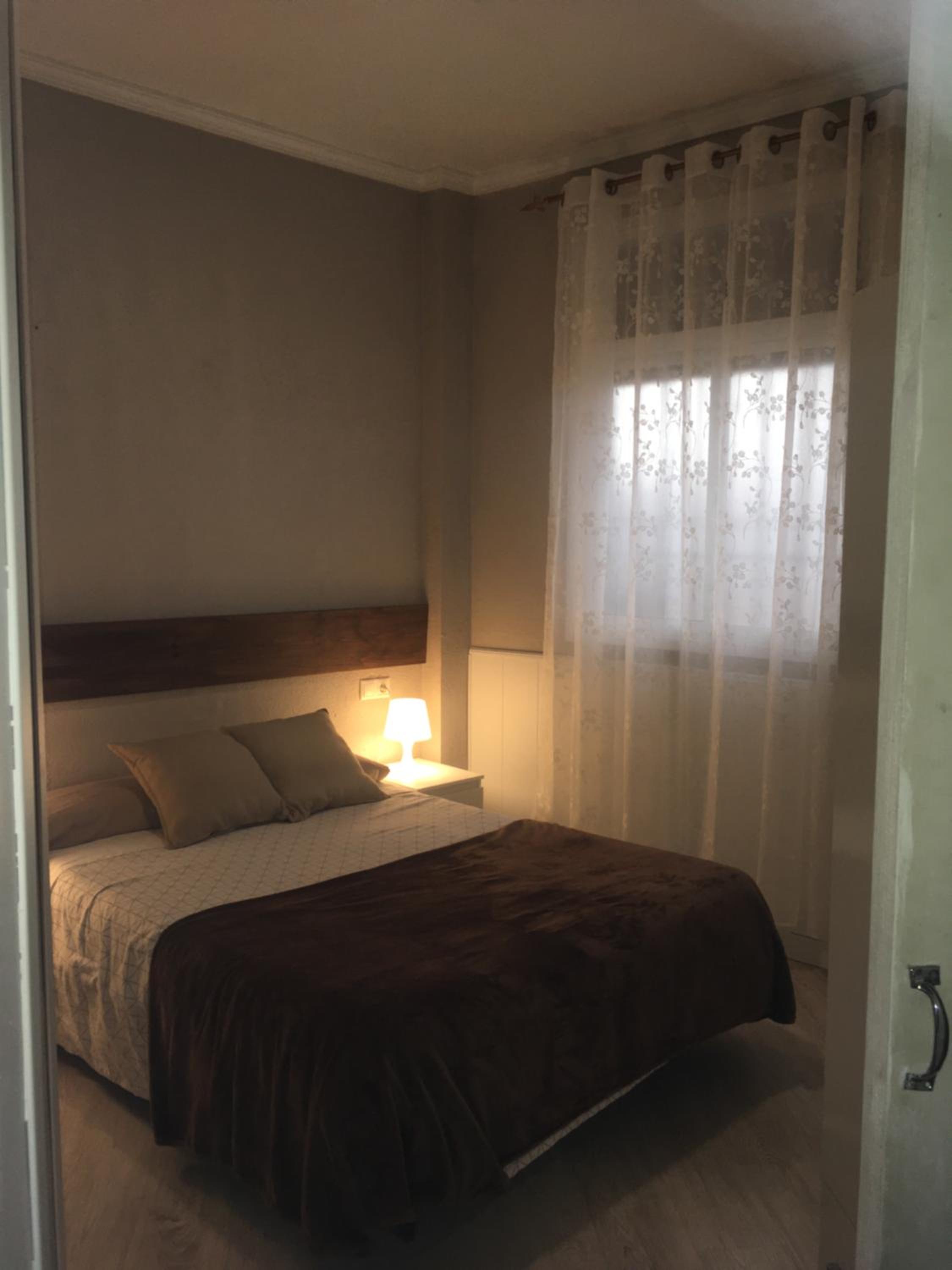 One-Bedroom Apartment - Photo 12