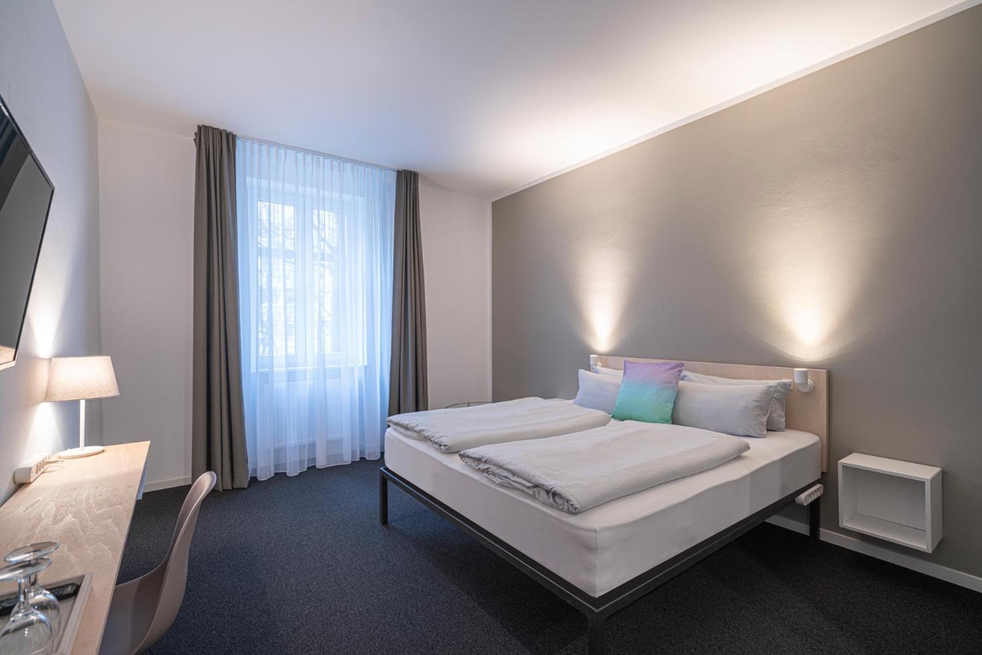 Double Room - Photo 6