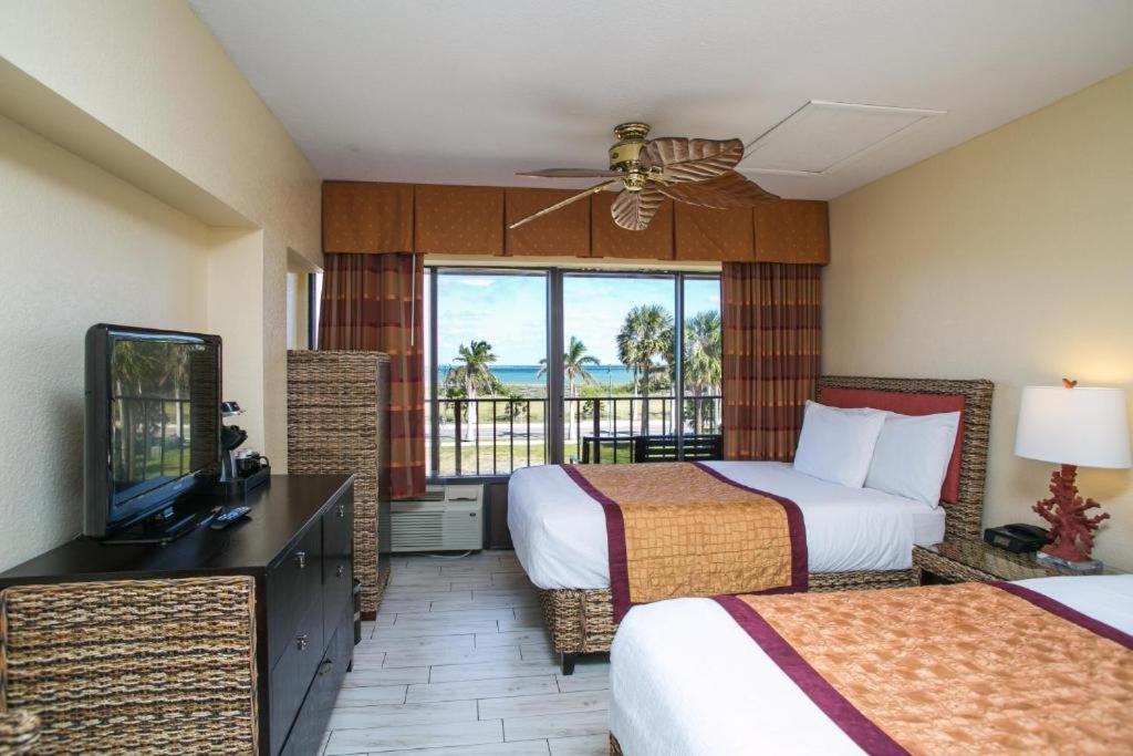 Double Room With Ocean View Balcony Handicap photo 1