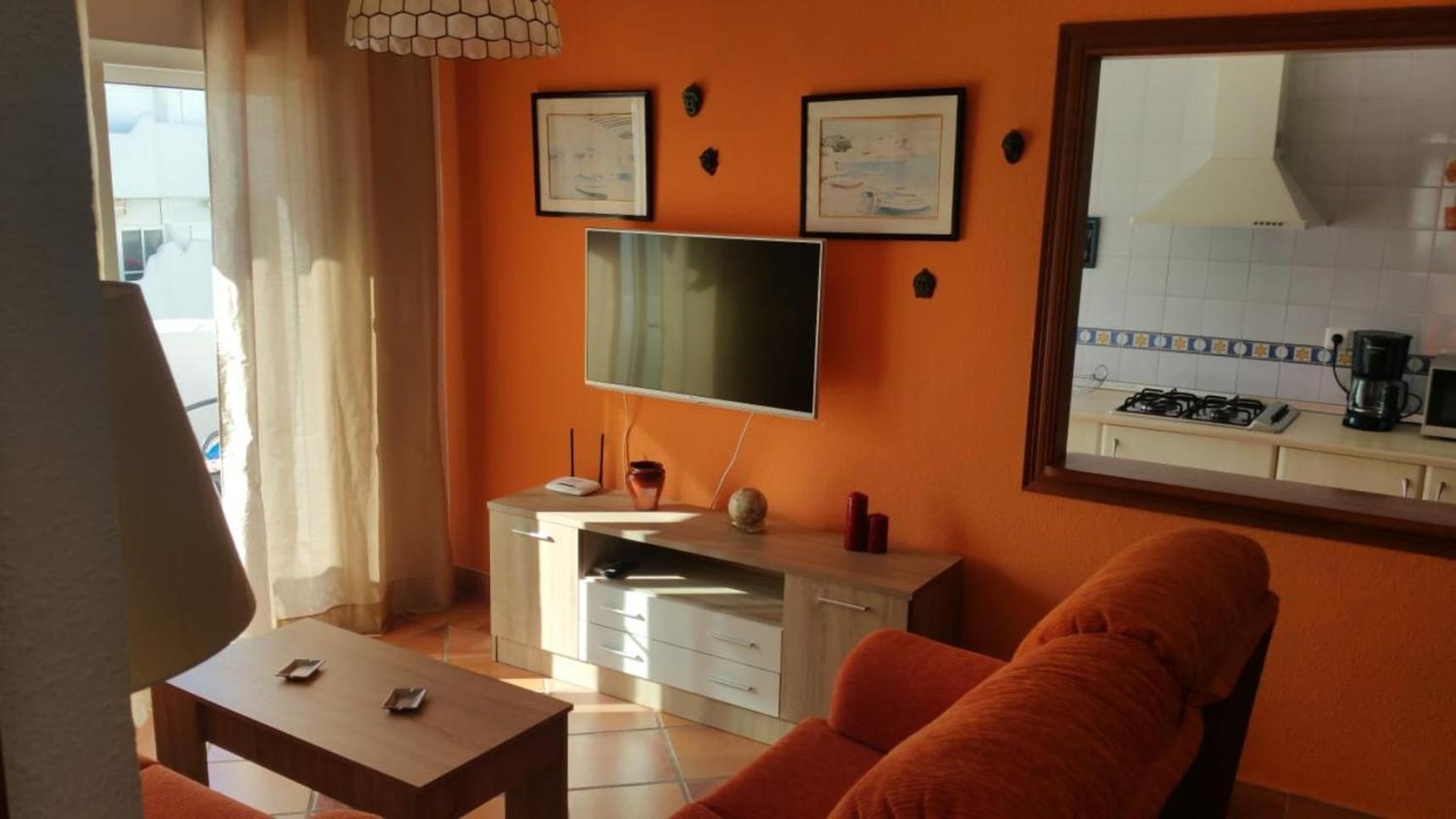 Apartment photo 3
