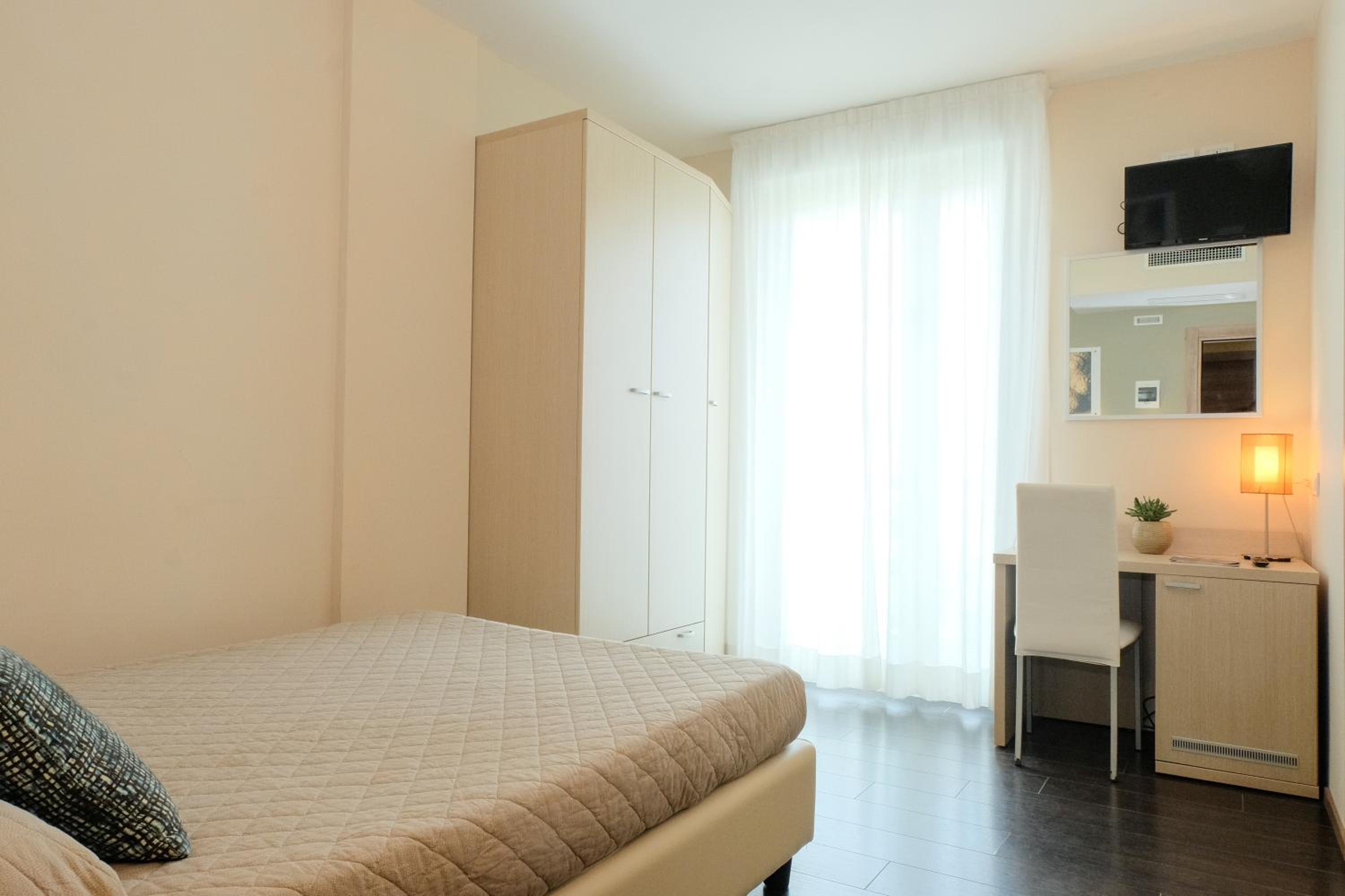 Comfort Single Room - Disability Access photo 2