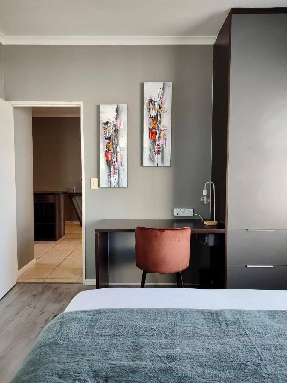 One-Bedroom Apartment - Photo 10