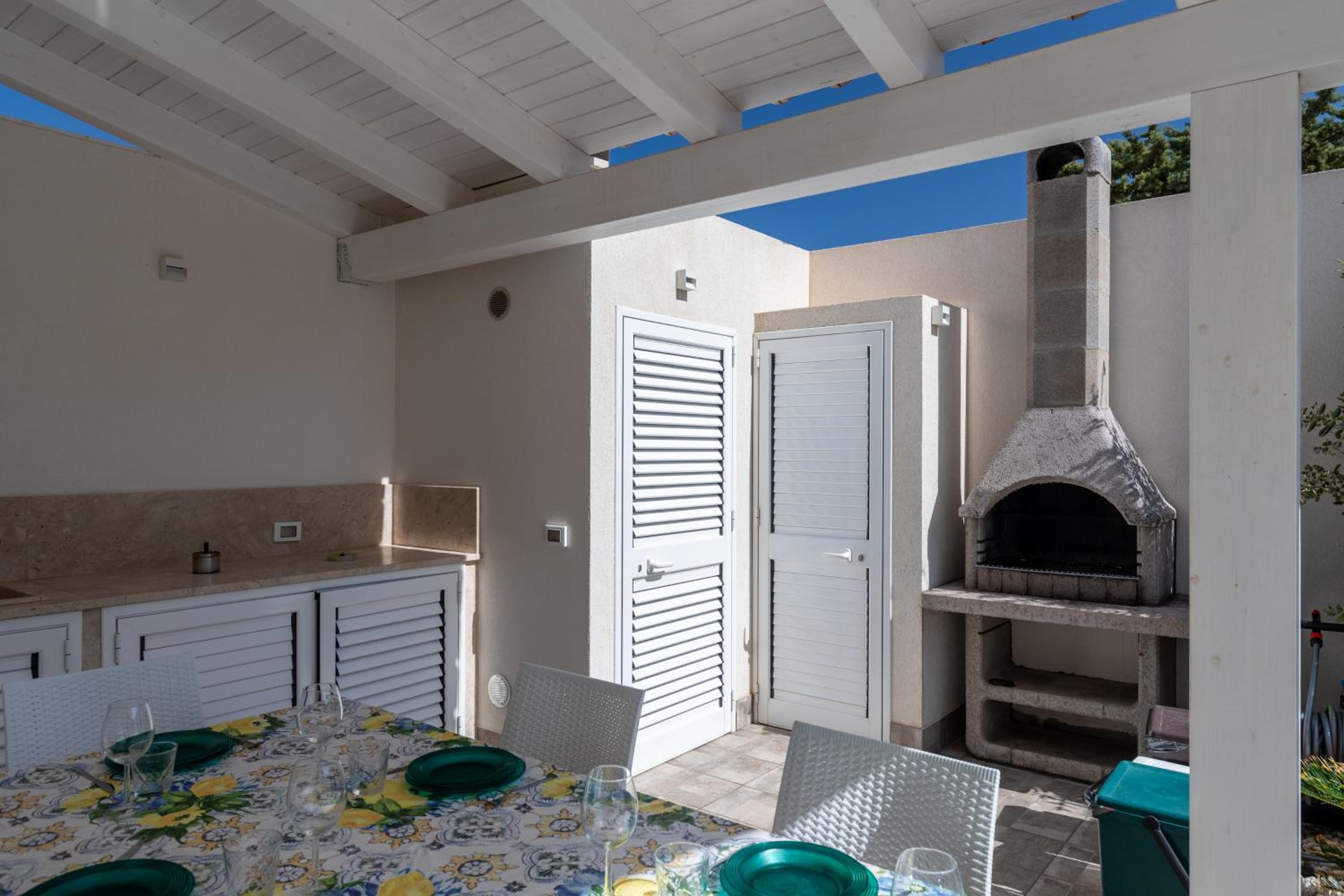 Three-Bedroom Villa photo 3
