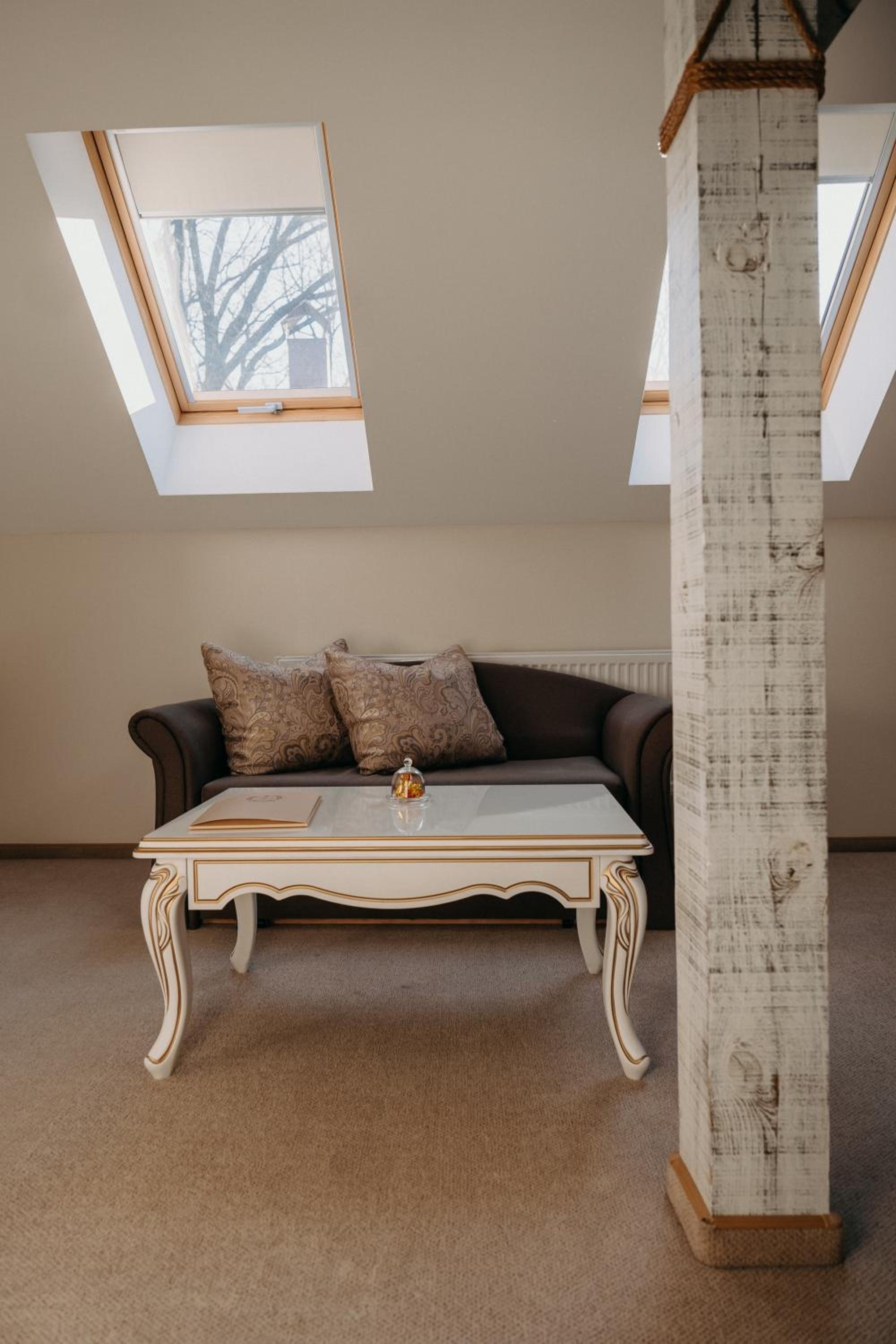 Superior King Room