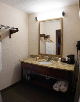 Standard King Room - Non Smoking - Photo 4