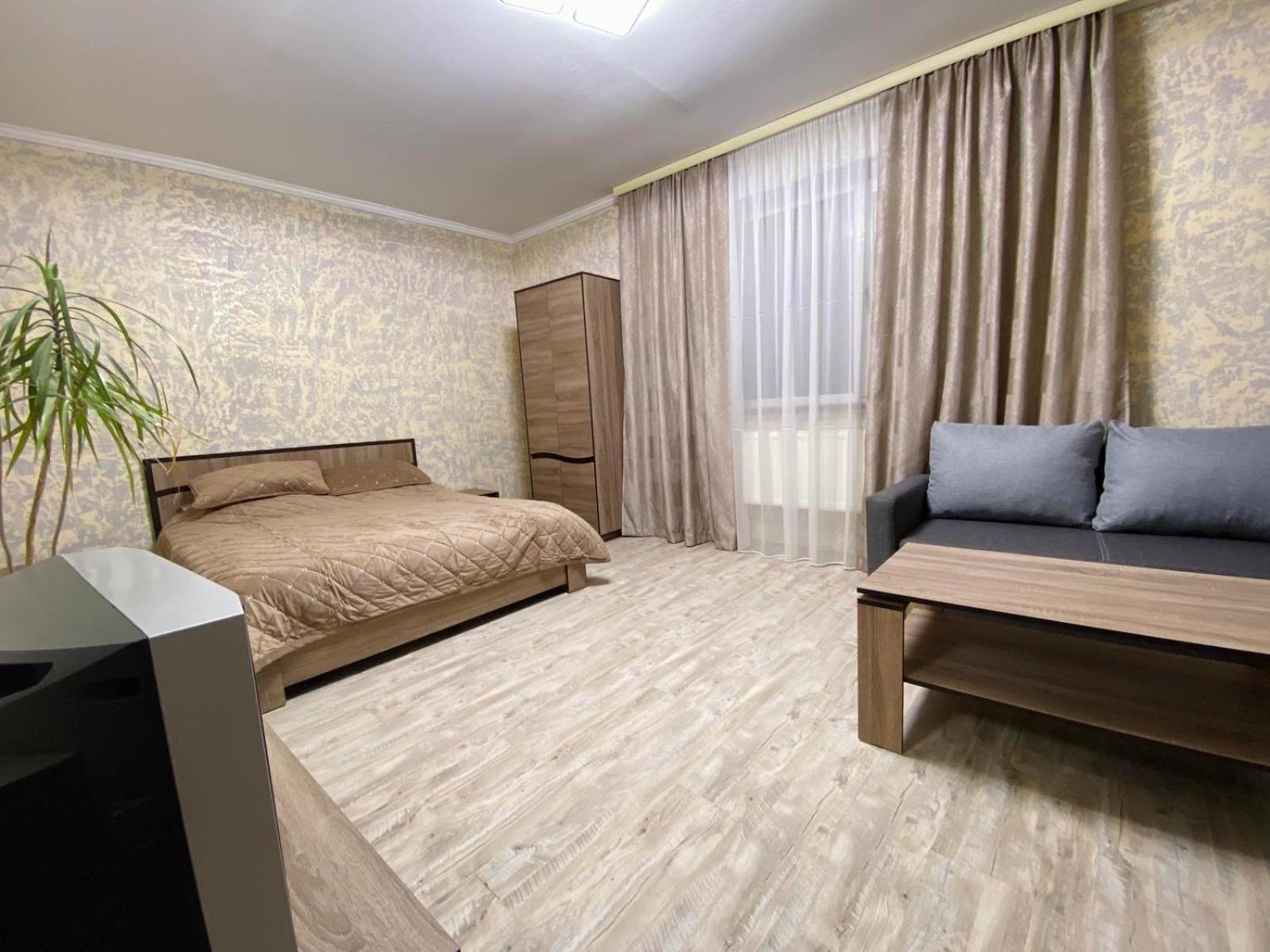 Family Room with Bathroom photo 3