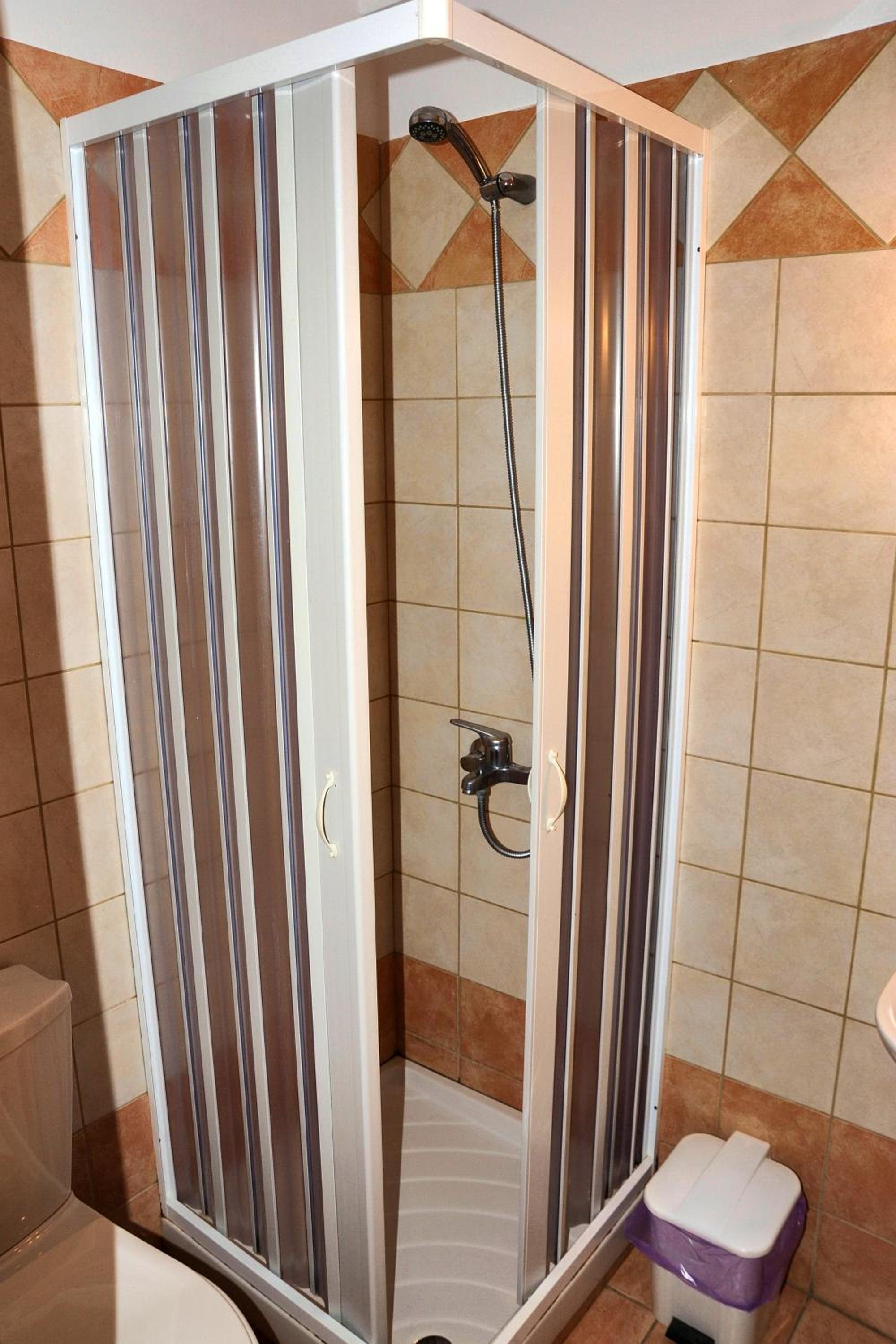 Standard Double or Twin Room with View - Photo 12