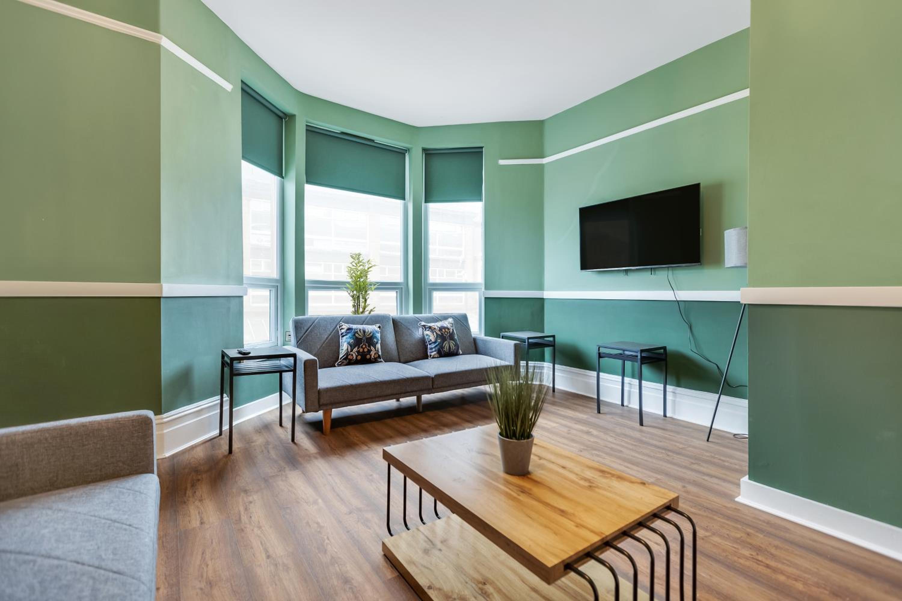Two-Bedroom Apartment - Photo 10