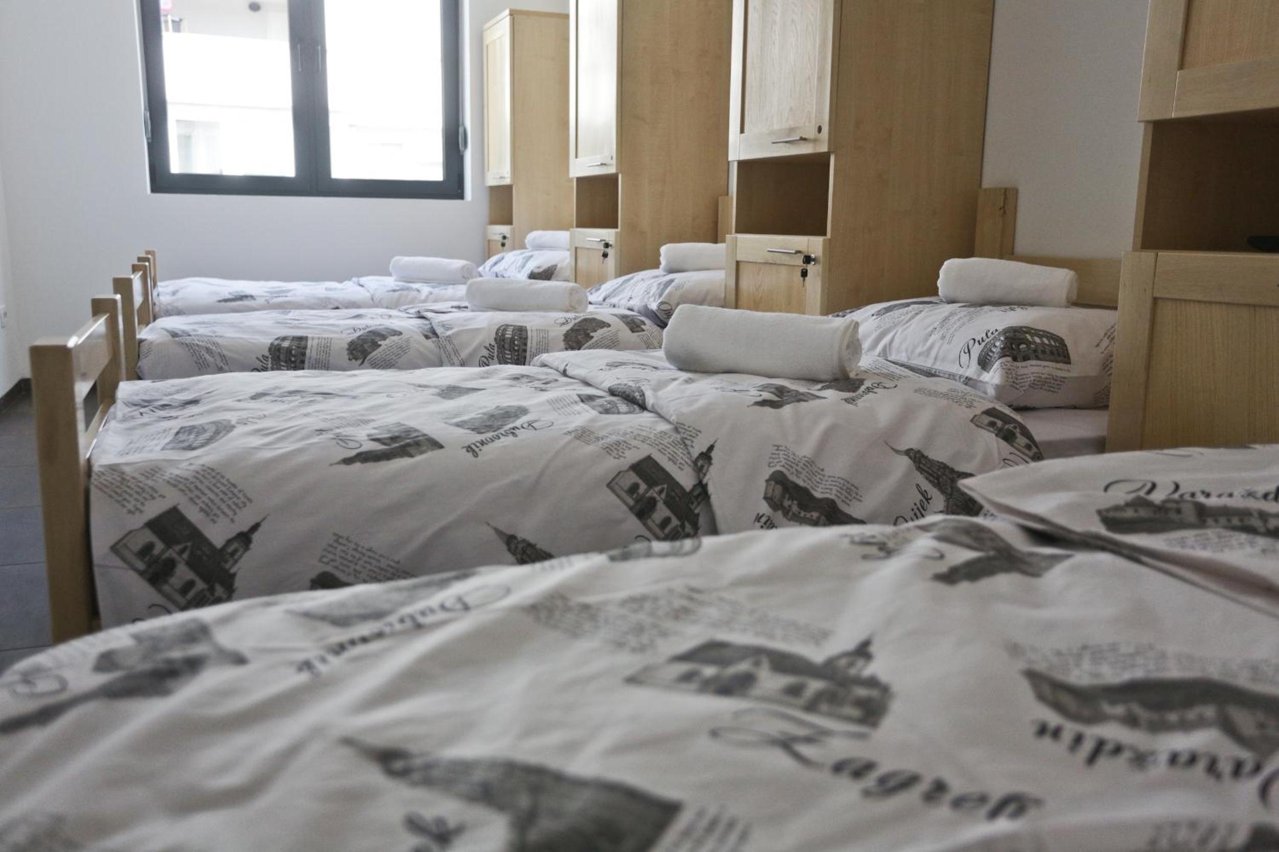Quadruple Room - Photo 2