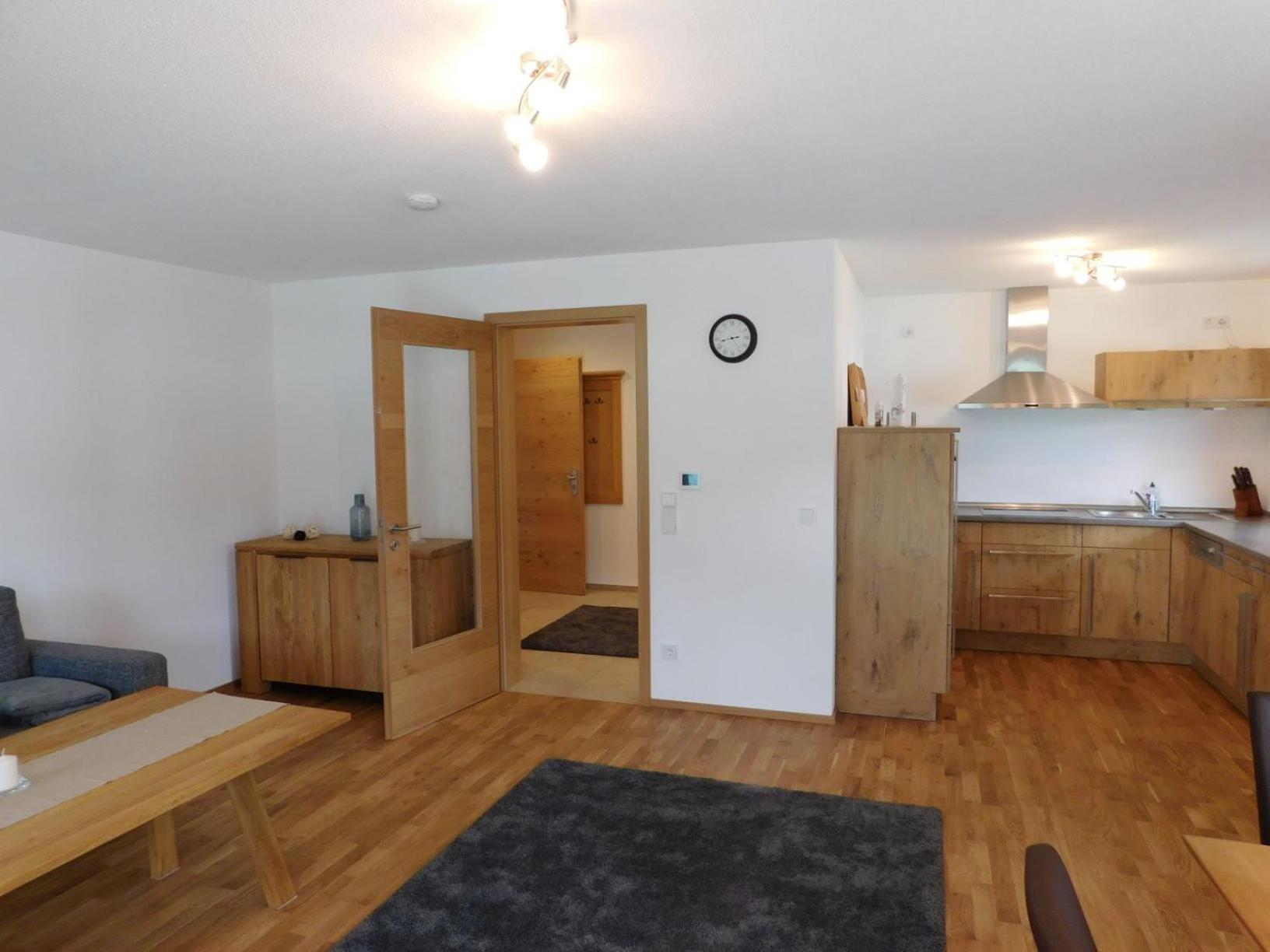Apartment with Terrace photo 3