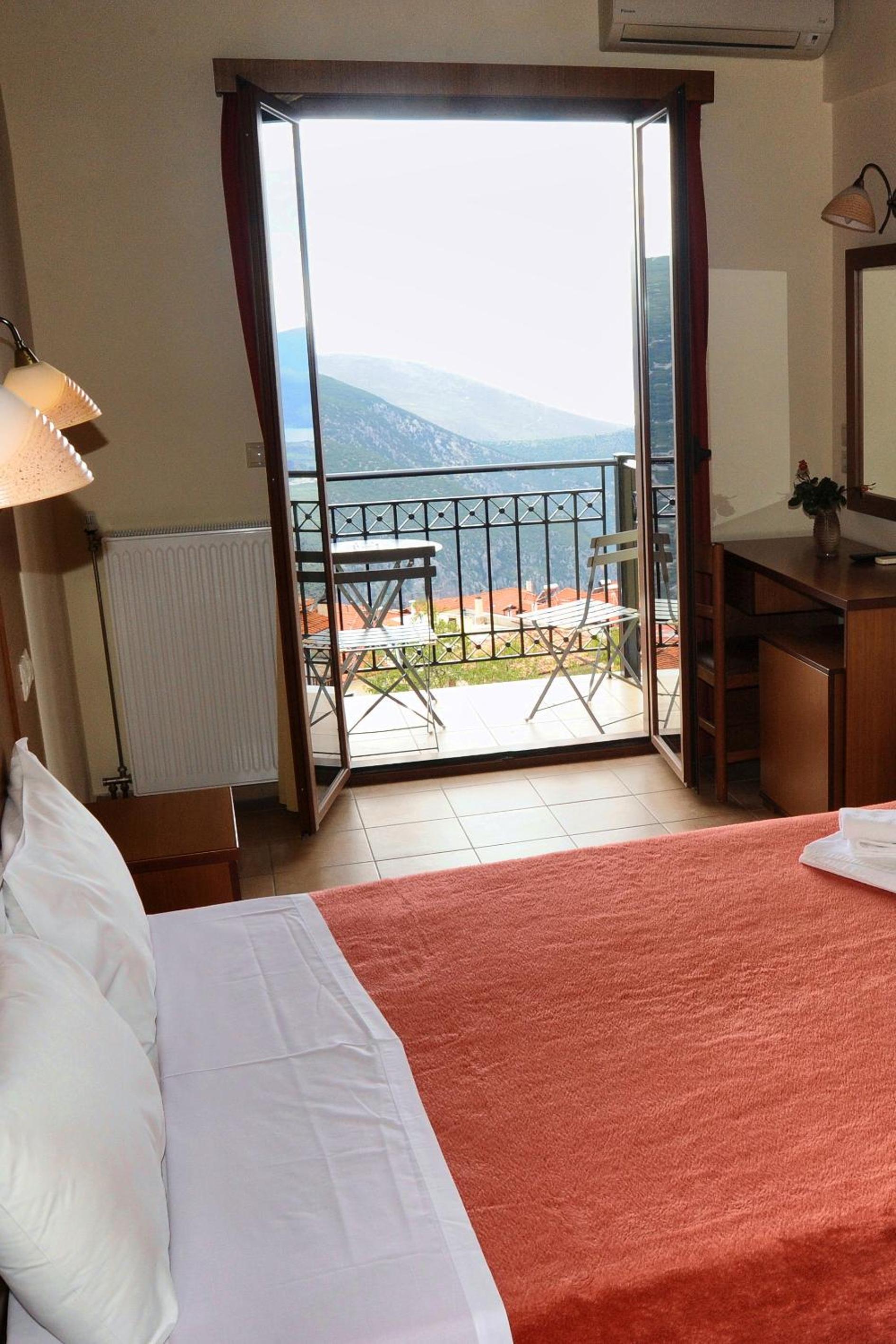 Superior Double or Twin Room with View - Photo 20