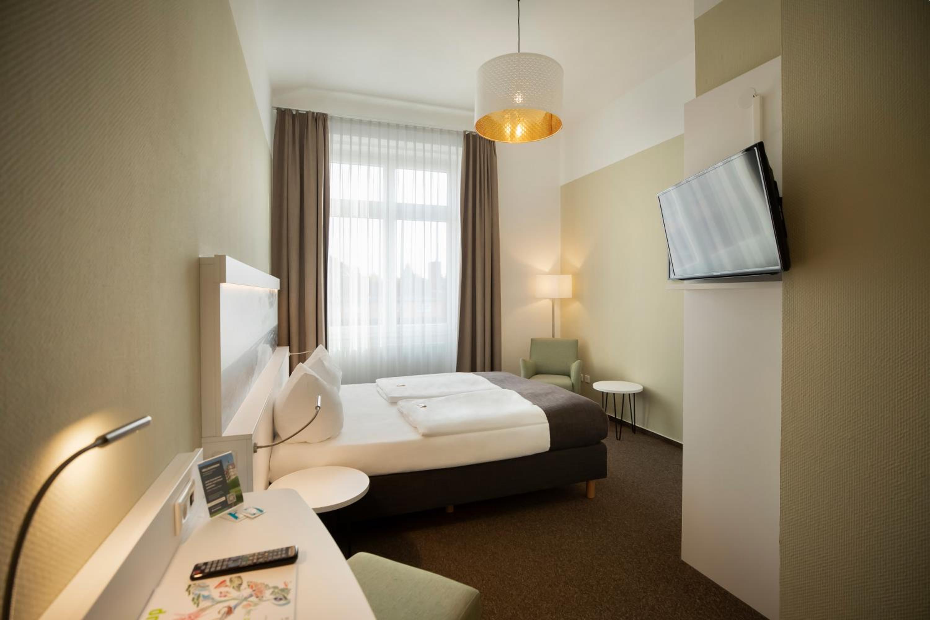 Economy Double Room - Photo 1