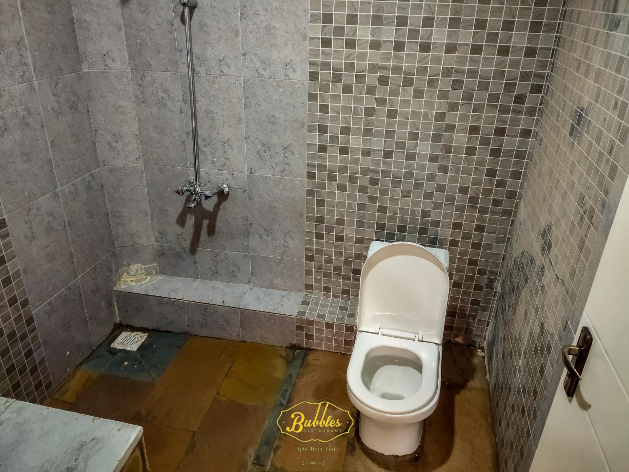 Deluxe Double Room with Balcony - Photo 3