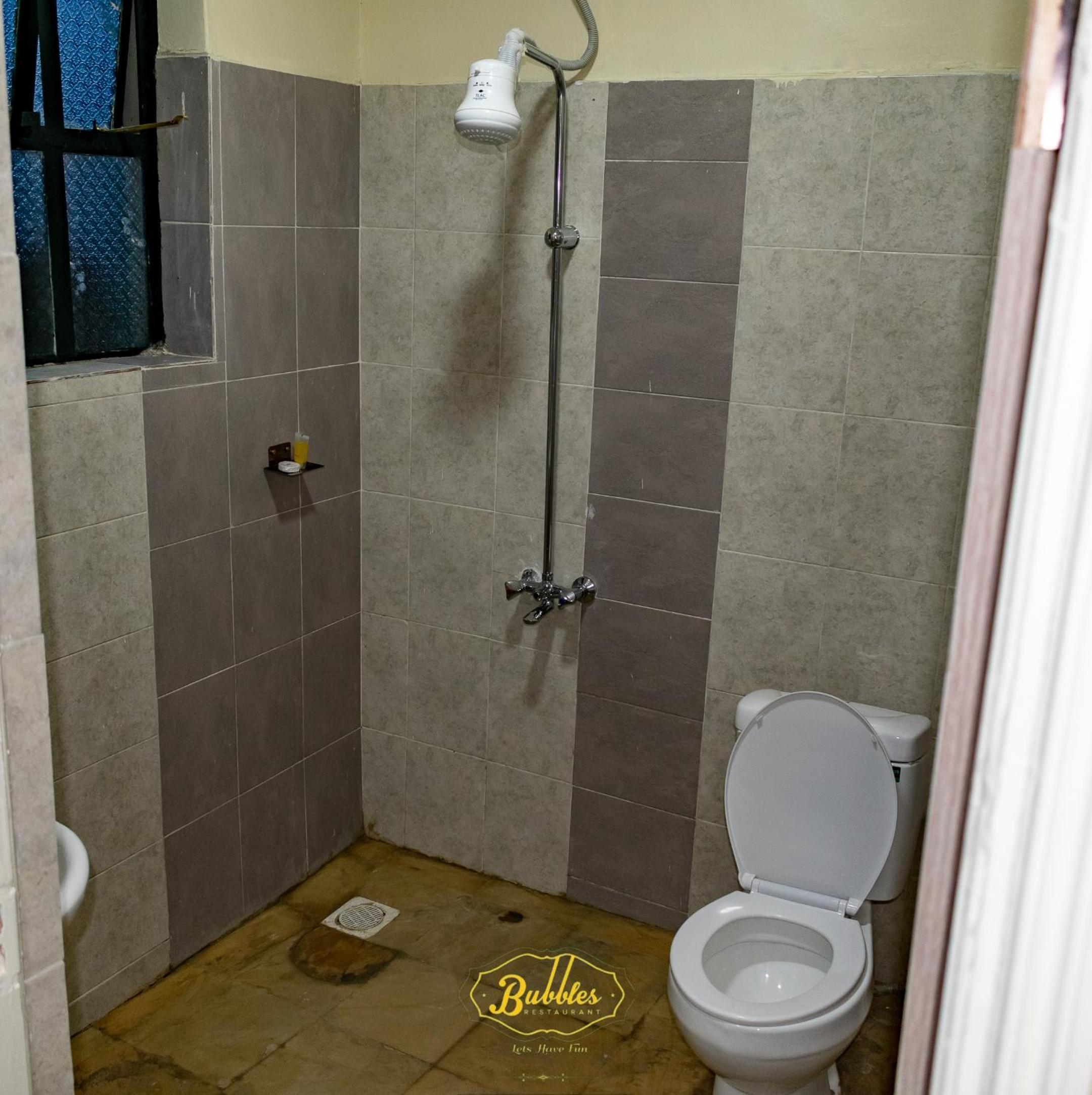Standard Double Room - Photo 6