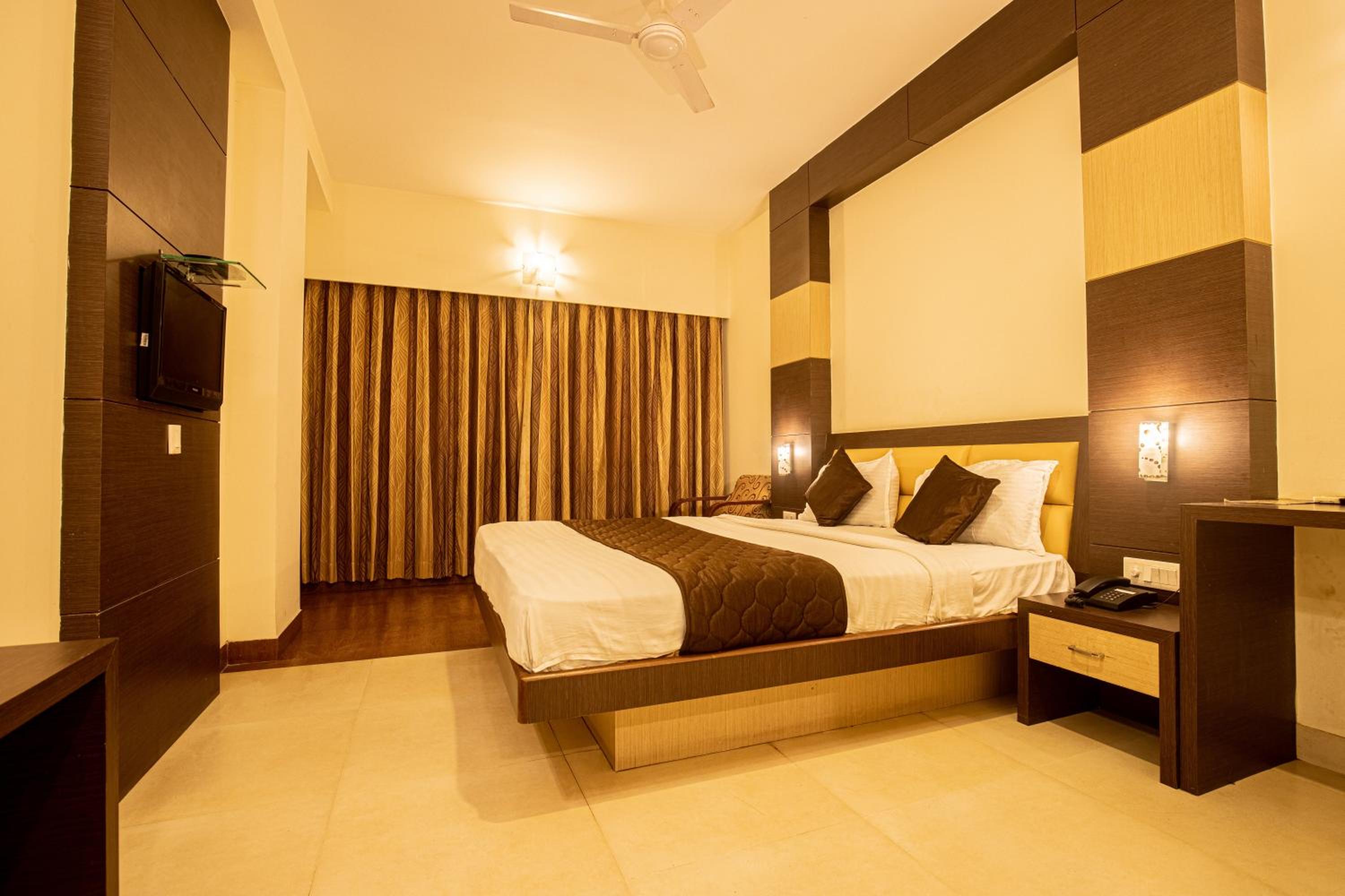 Premium Room - Photo 9