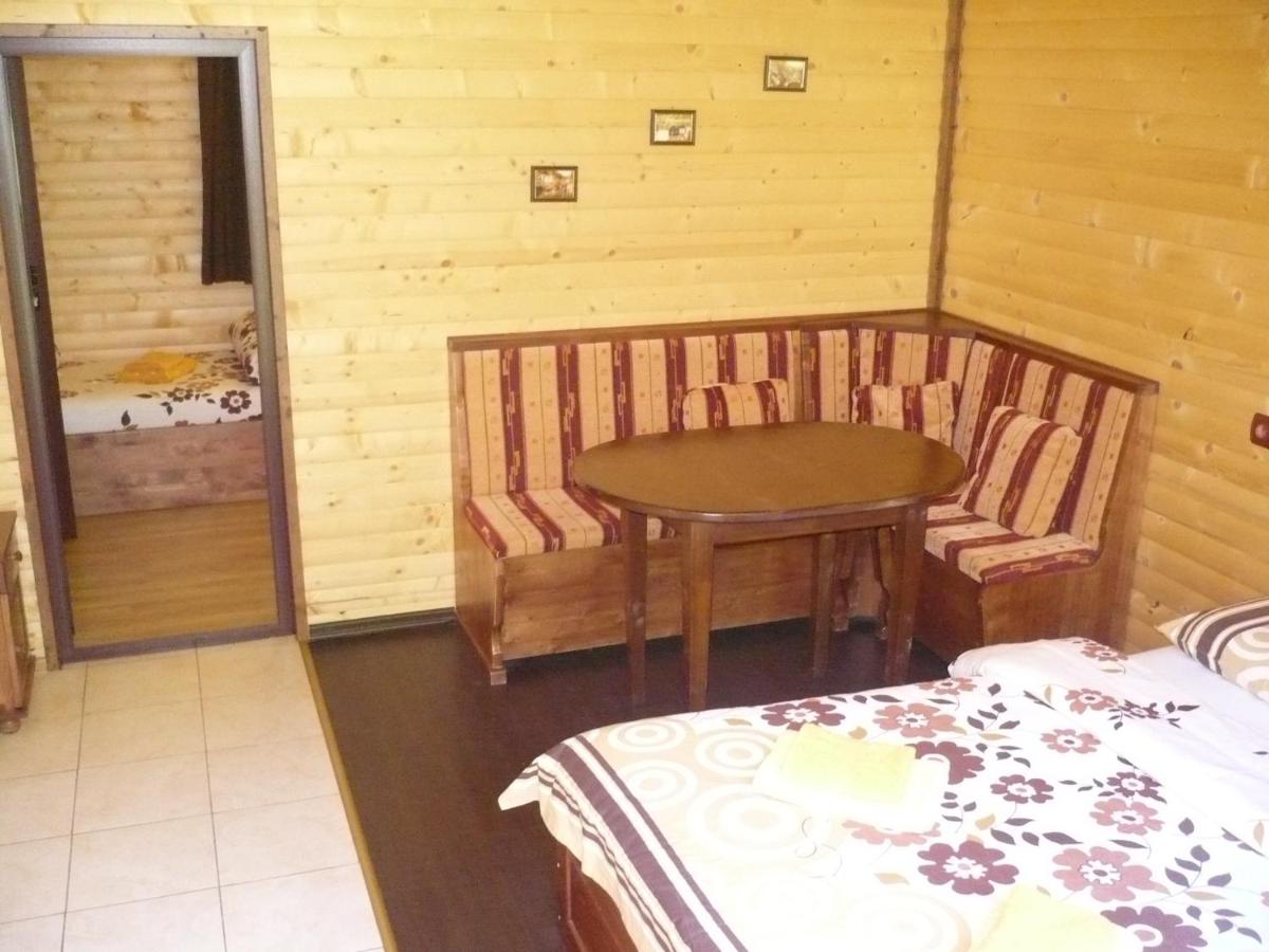 Studio Apartment photo 2