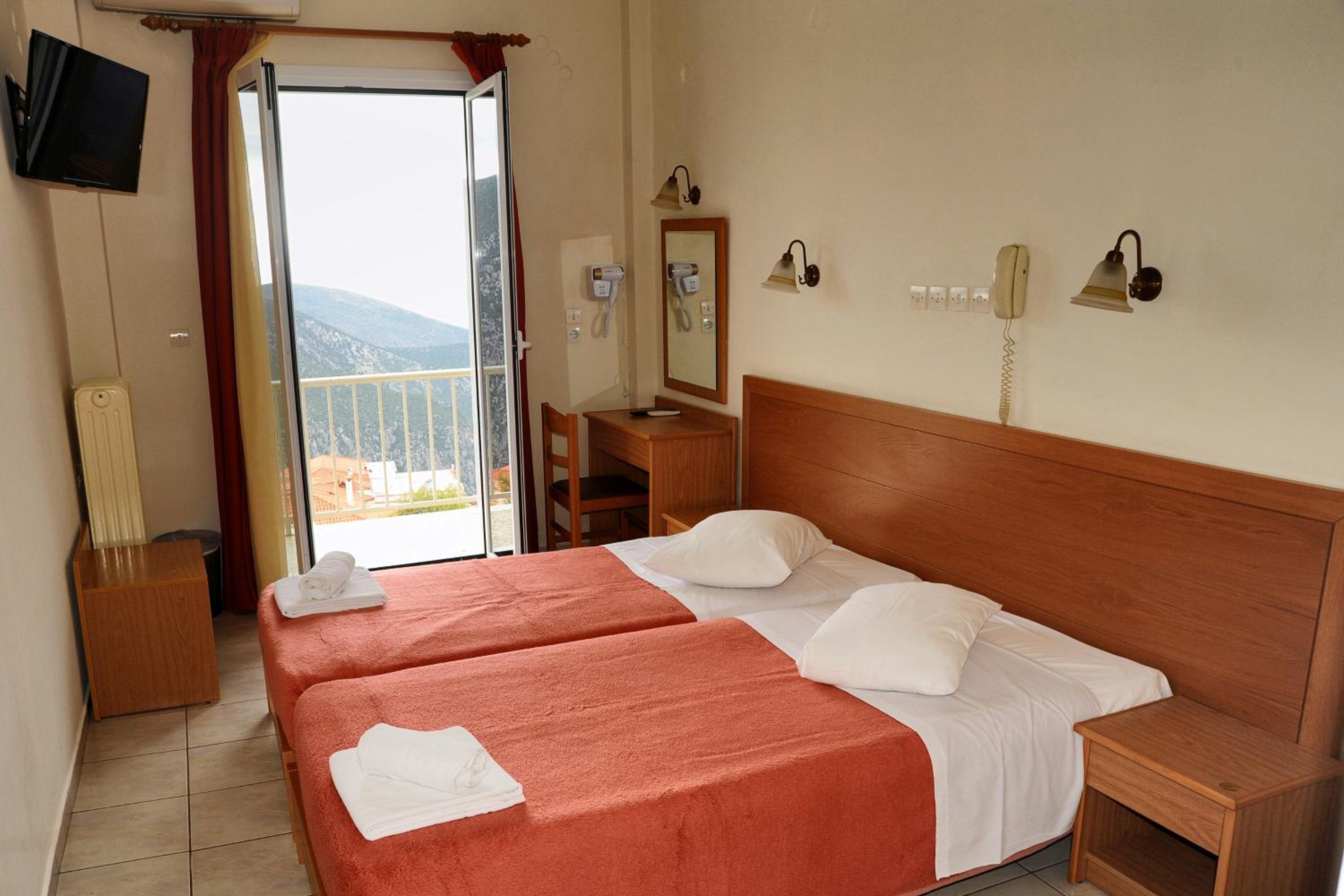 Standard Double or Twin Room with View - Photo 15